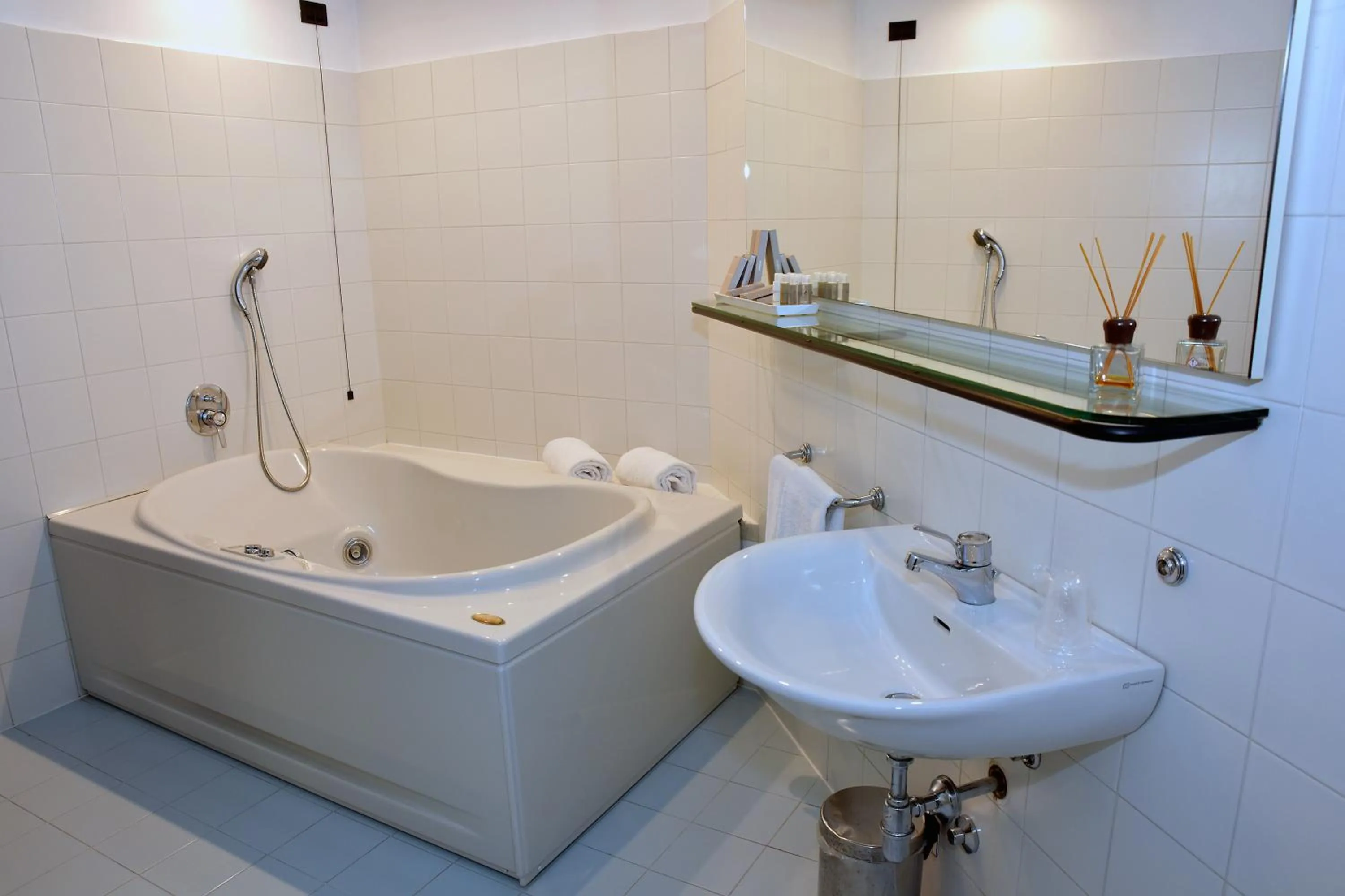 Hot Tub in Hotel Diamante