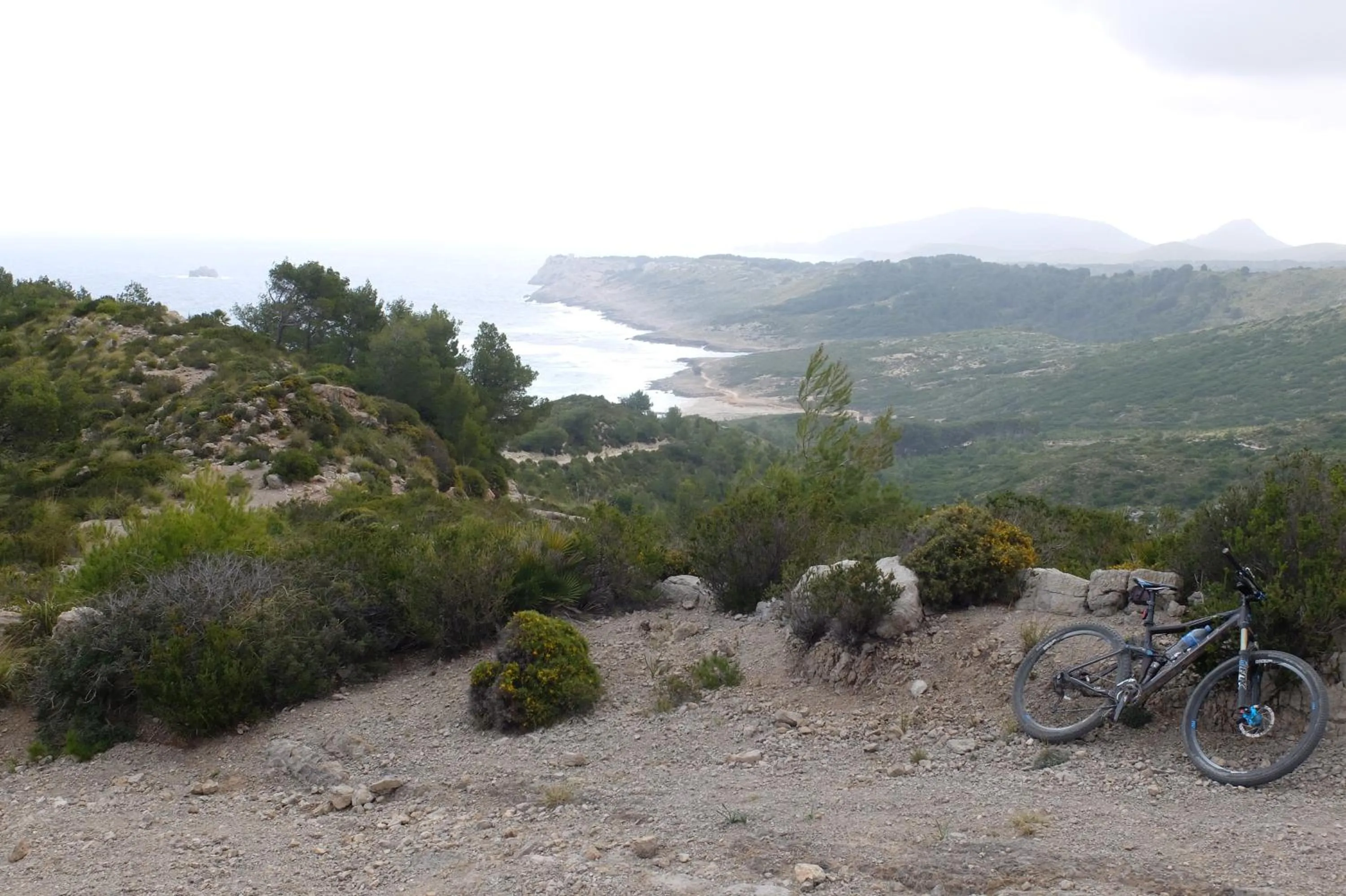 Hiking in Bell Port Hotel