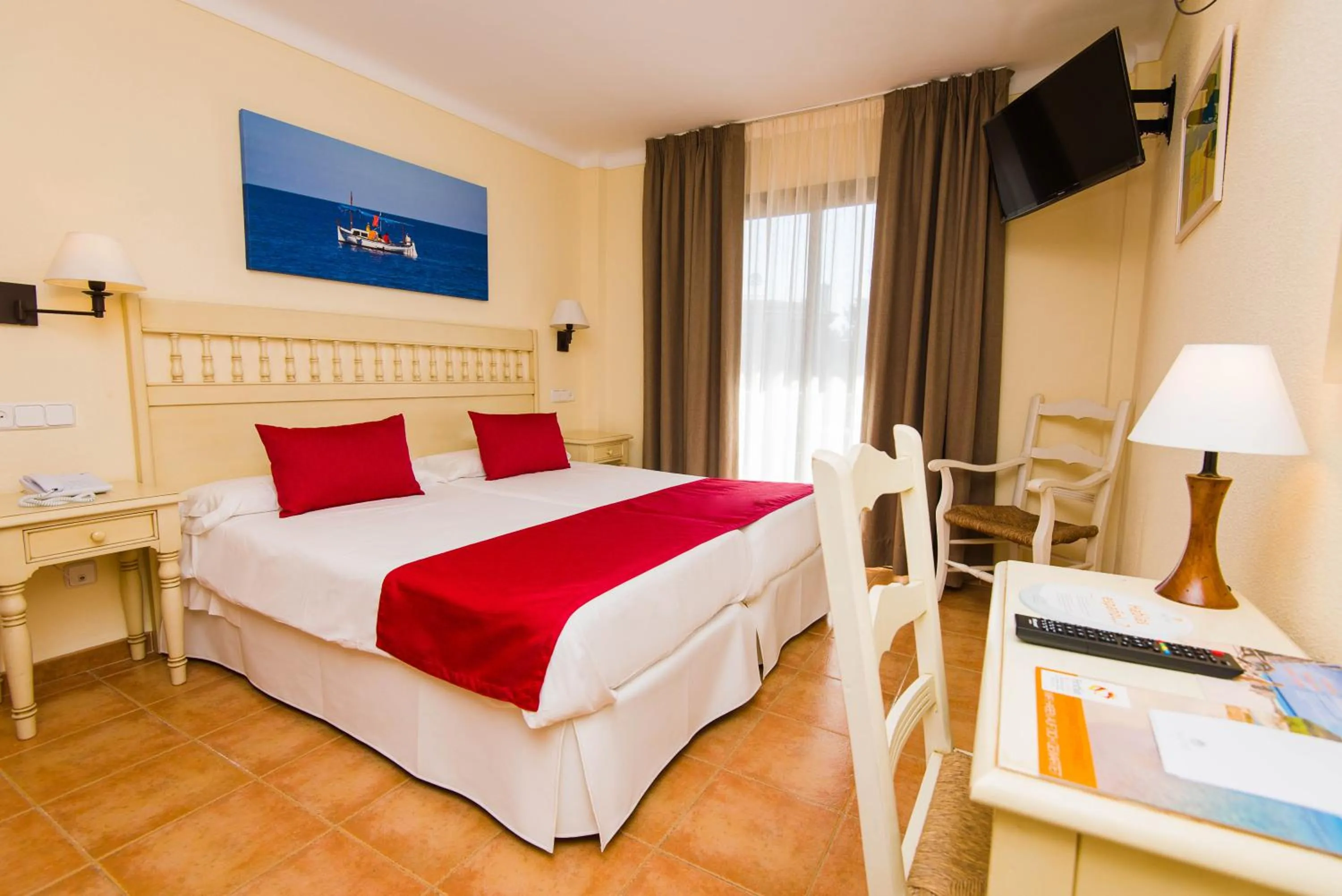 Bed in Bell Port Hotel