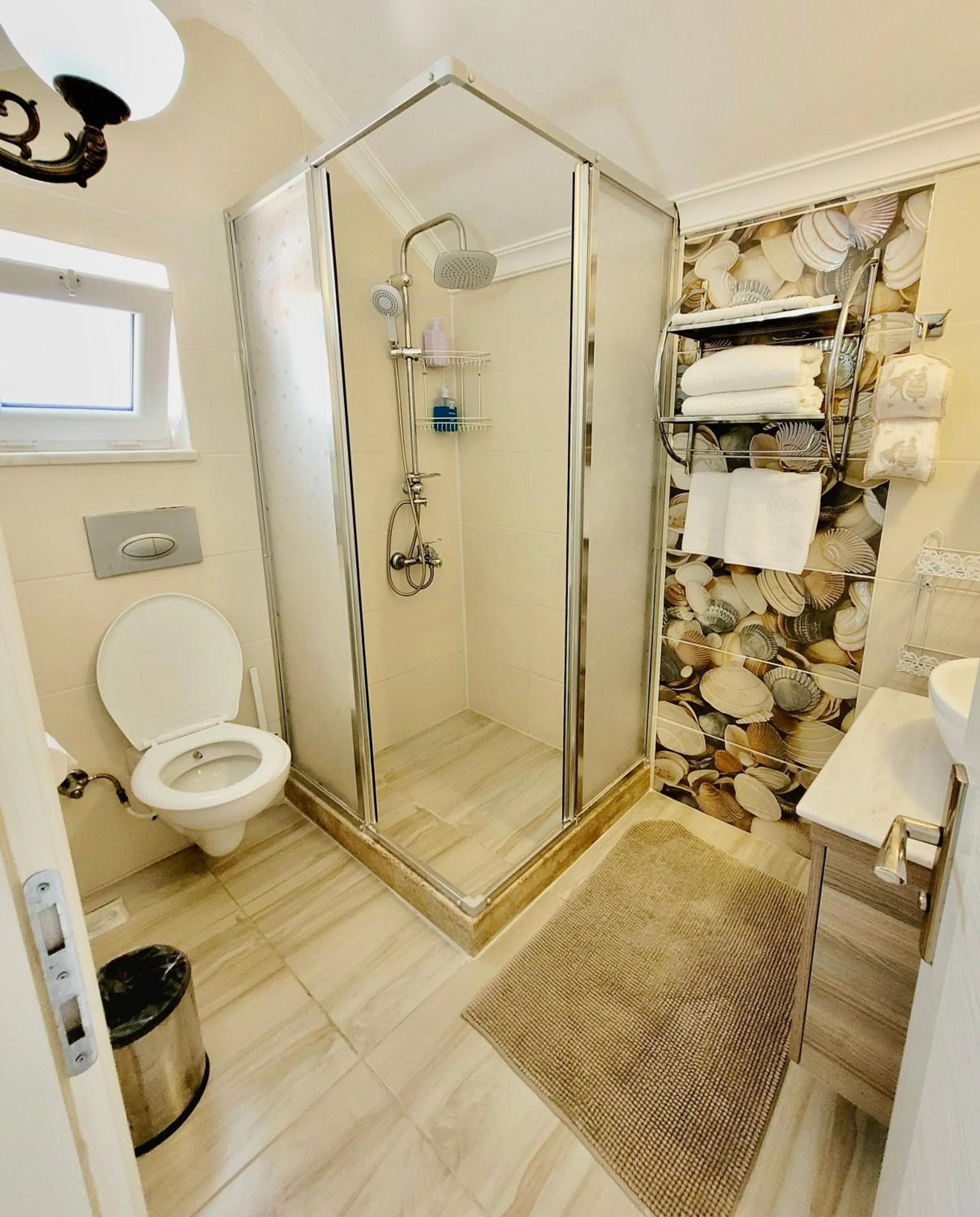 Bathroom in Berg Hotel