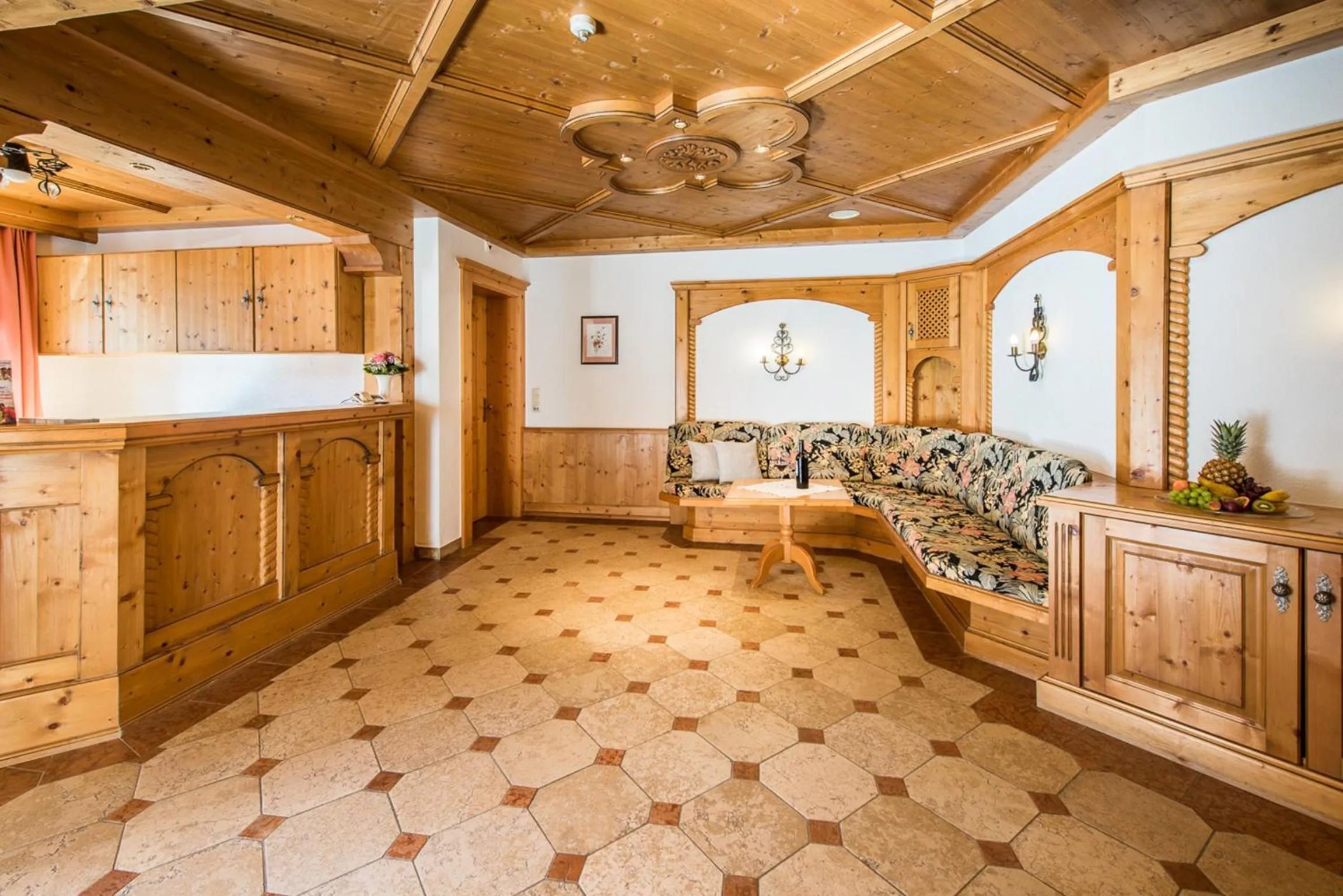 Lobby or reception, Bed in Appartementhaus Alpenrose