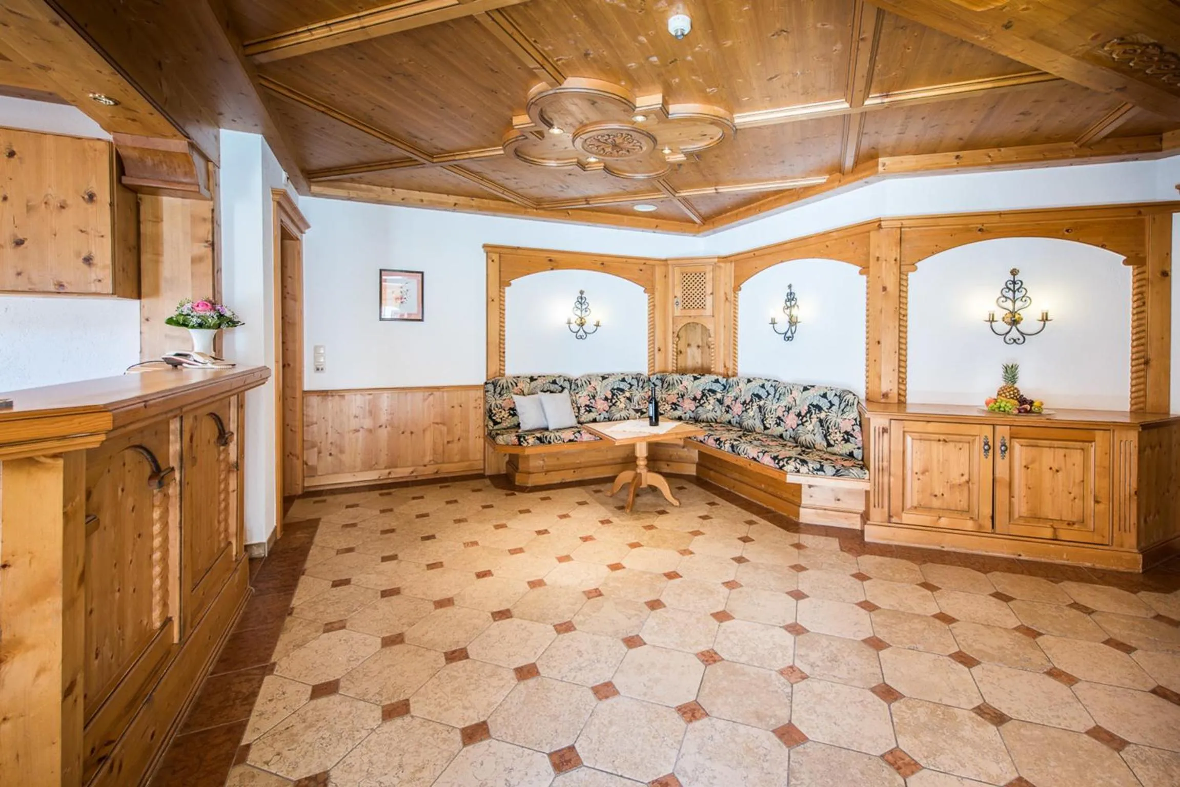 Lobby or reception in Appartementhaus Alpenrose