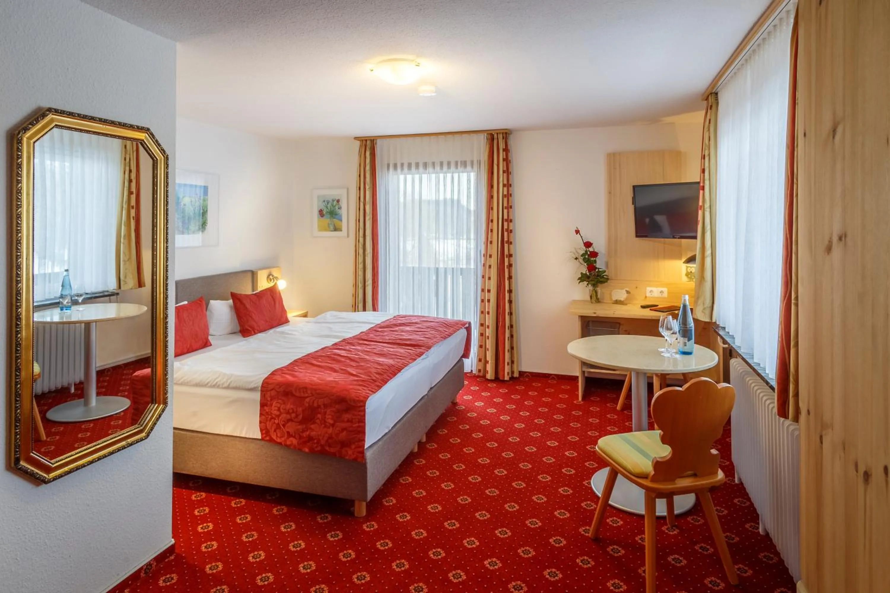 Photo of the whole room, Bed in Landhotel Bartlehof