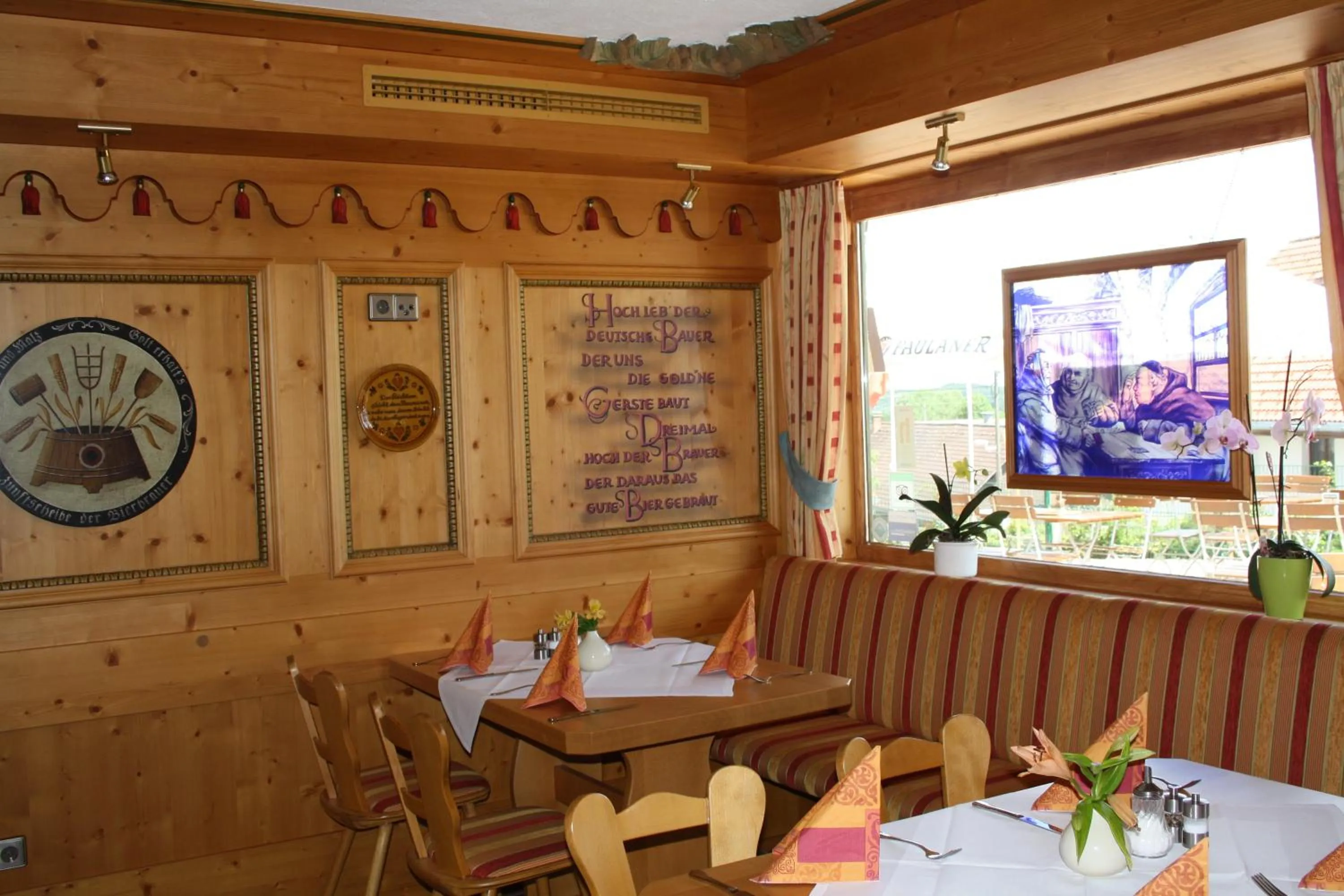 Restaurant/places to eat in Landhotel Bartlehof