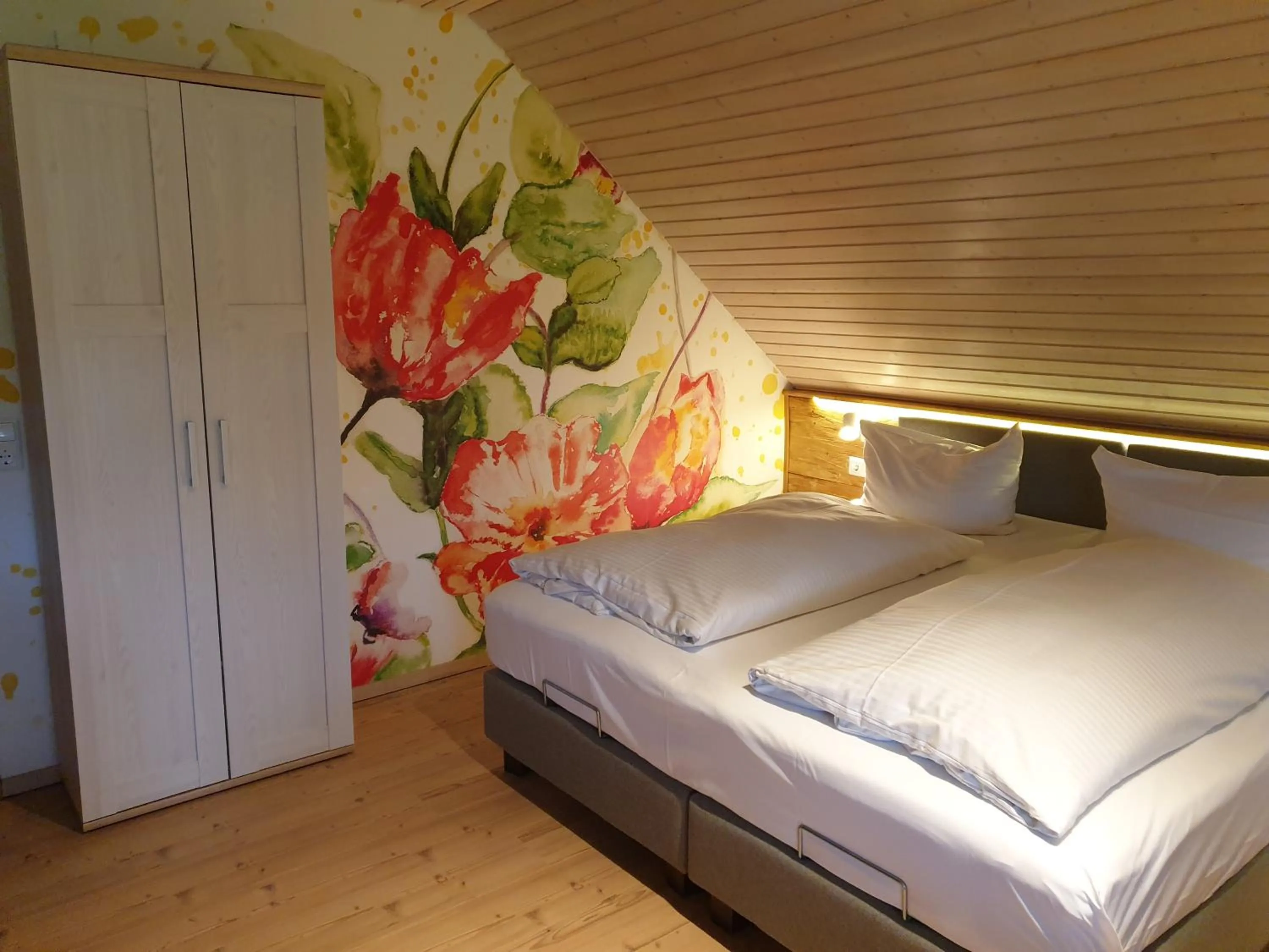 Photo of the whole room, Bed in Landhotel Bartlehof