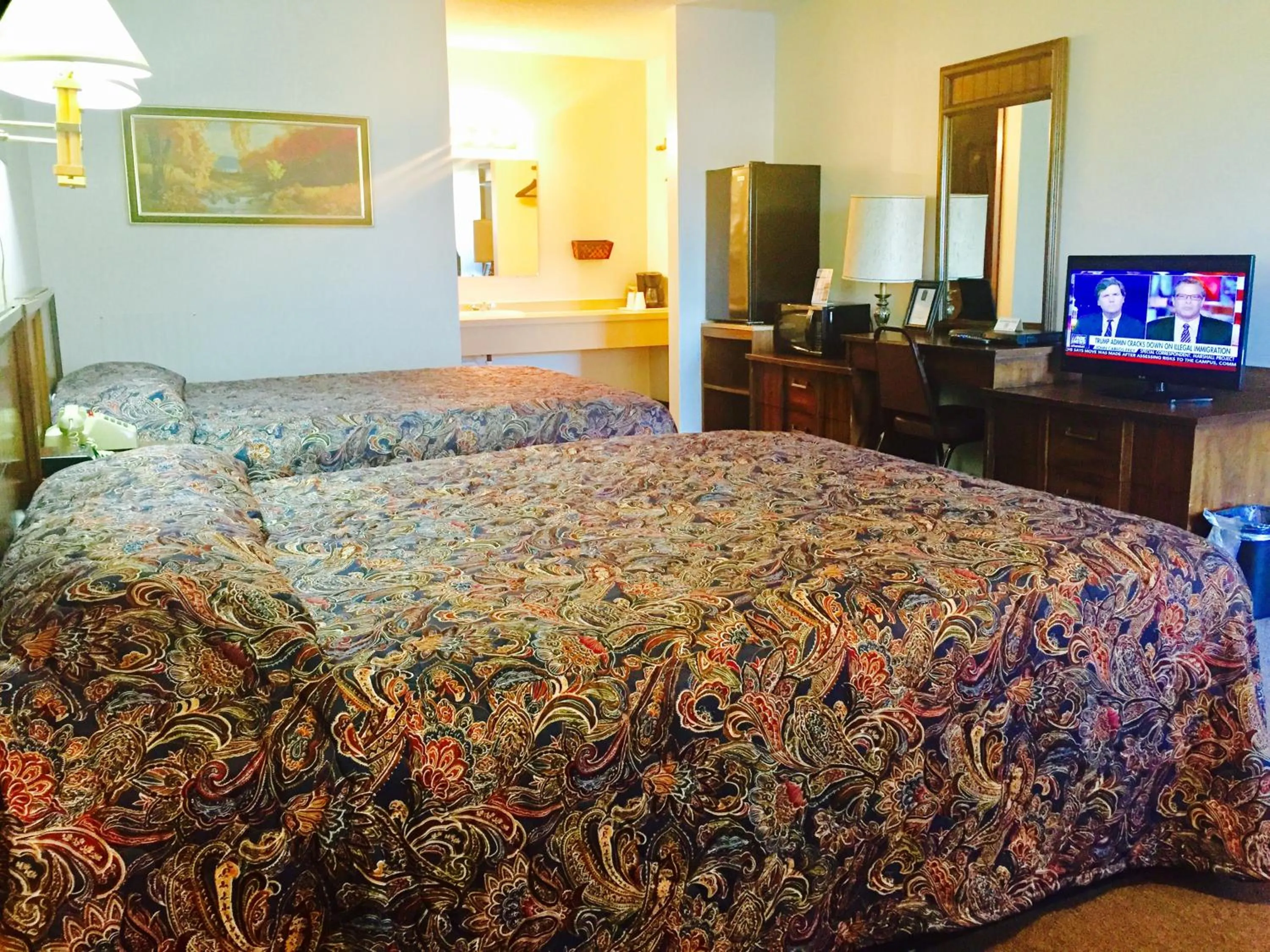 Bed in Rock City Motel