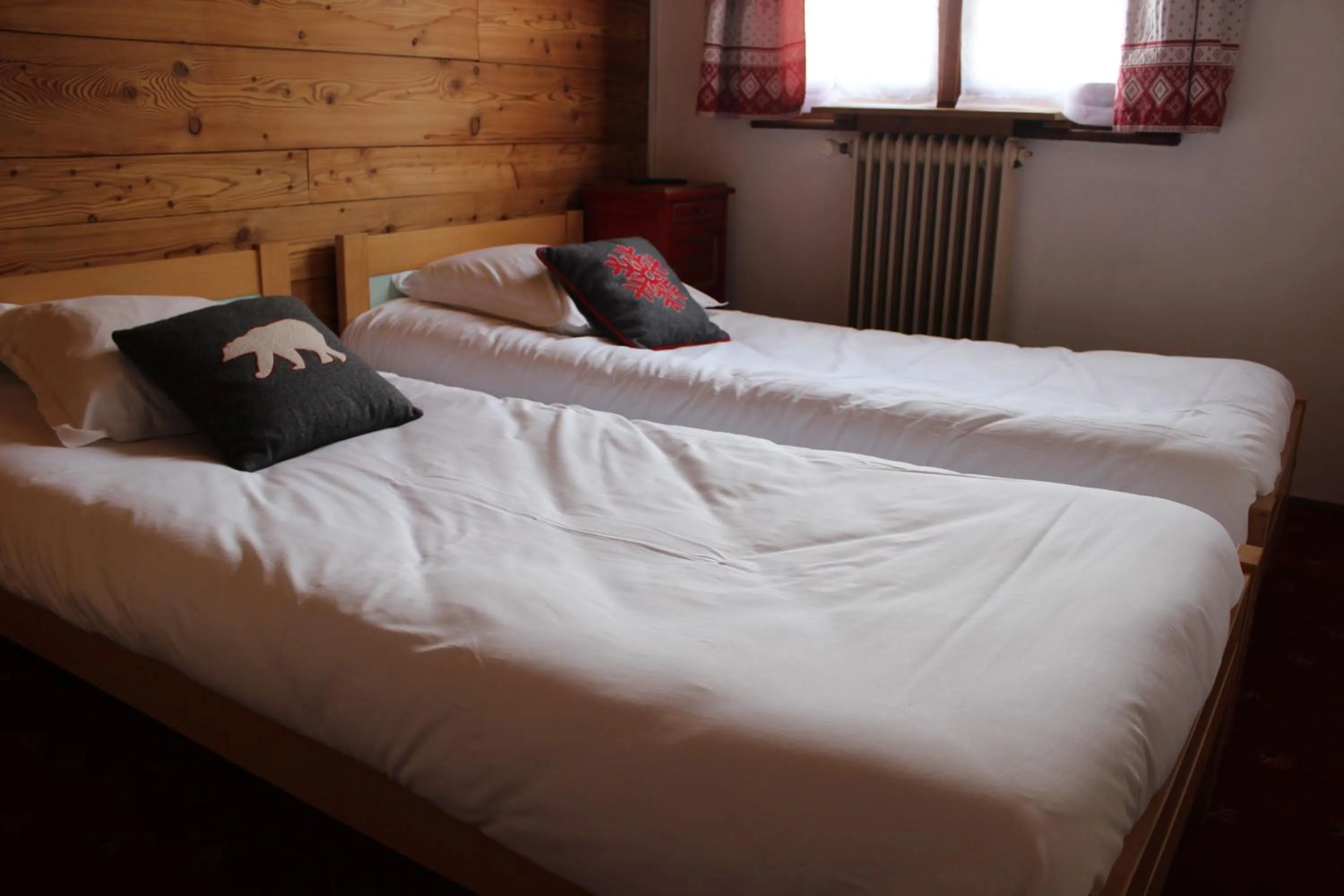 Bedroom, Bed in Hôtel Restaurant U'Fredy