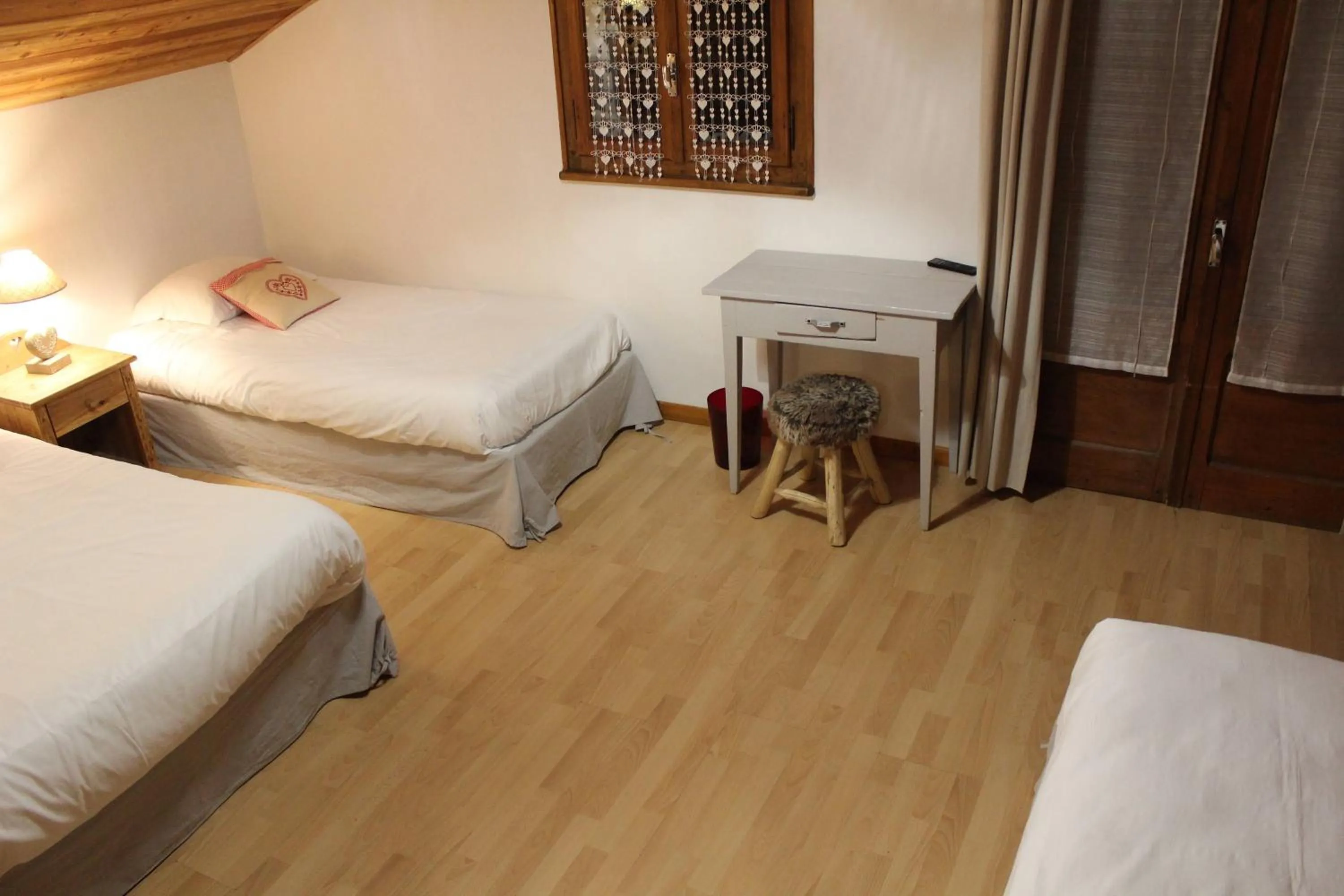 Bedroom, Bed in Hôtel Restaurant U'Fredy