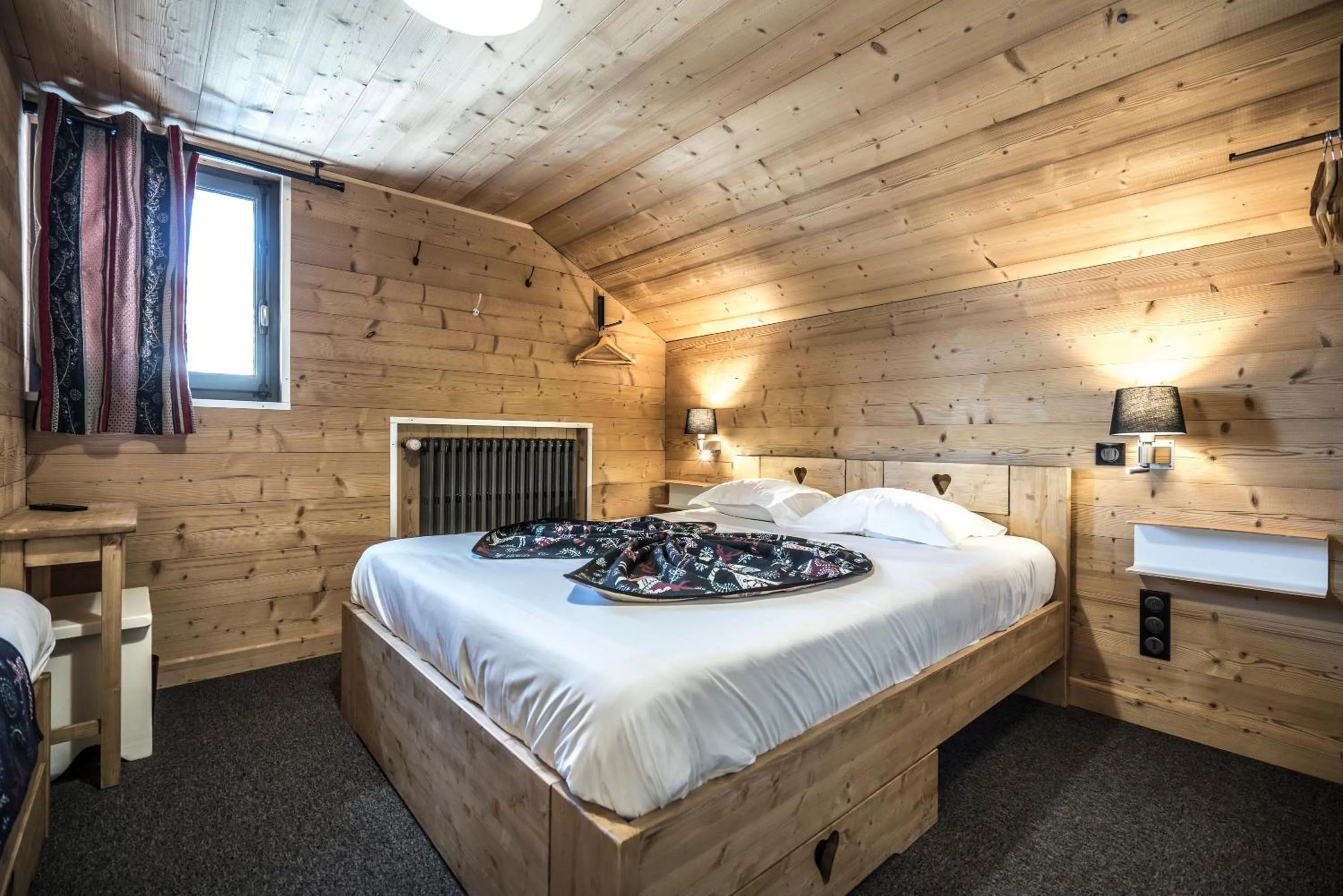 Mountain view, Bed in Hôtel Restaurant U'Fredy