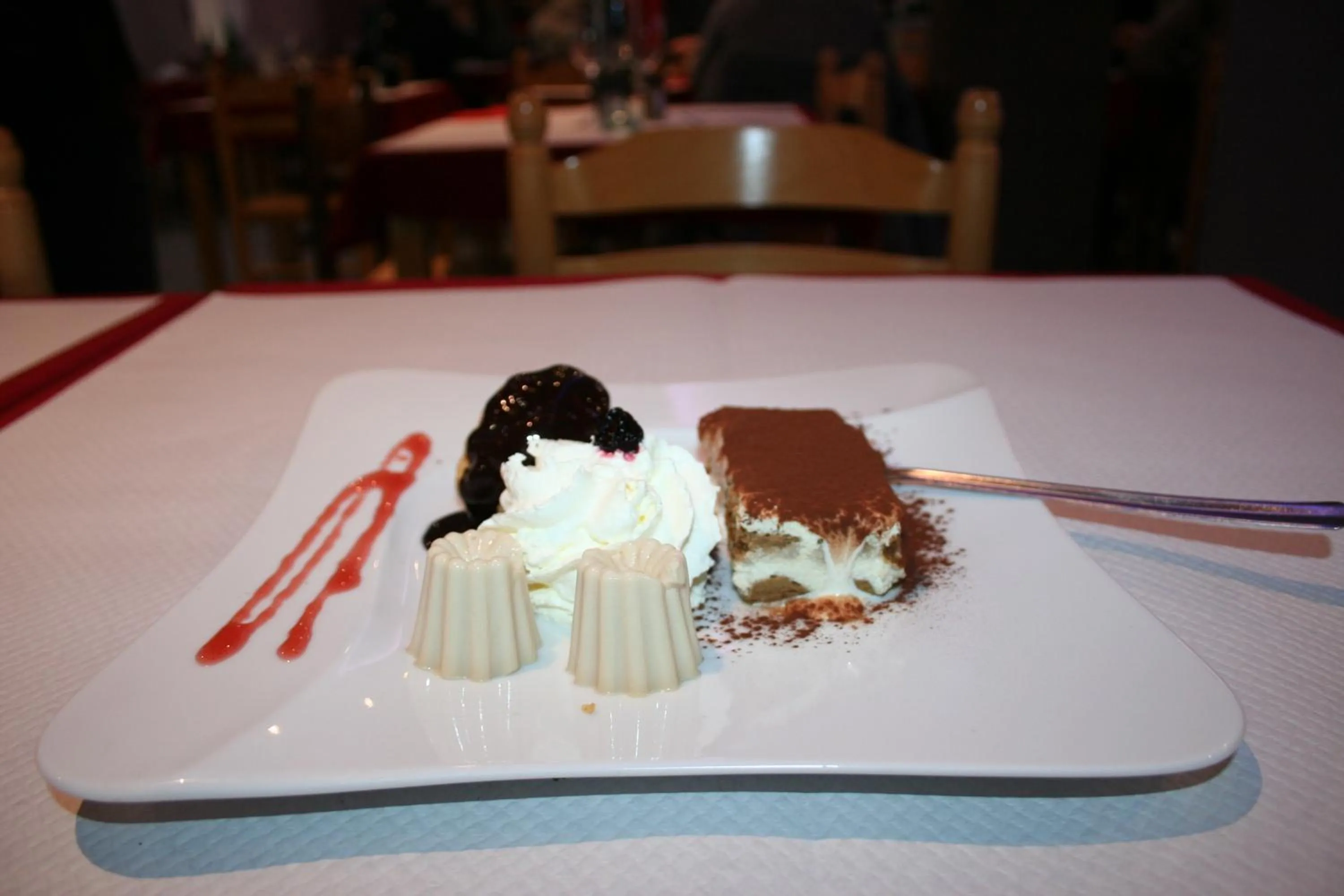 Restaurant/places to eat in Hôtel Les Italiens