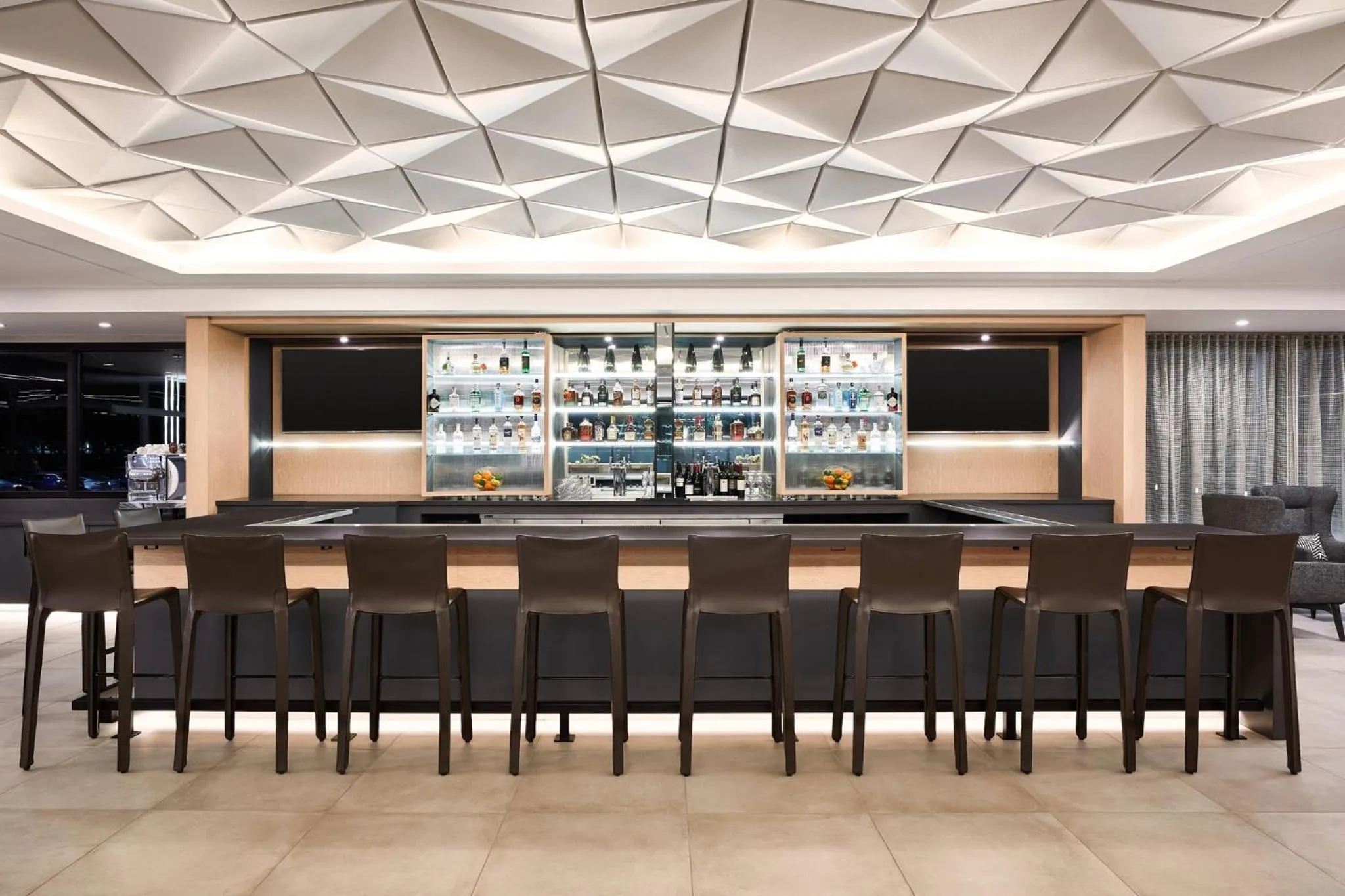 Lounge or bar in AC Hotel by Marriott Pleasanton