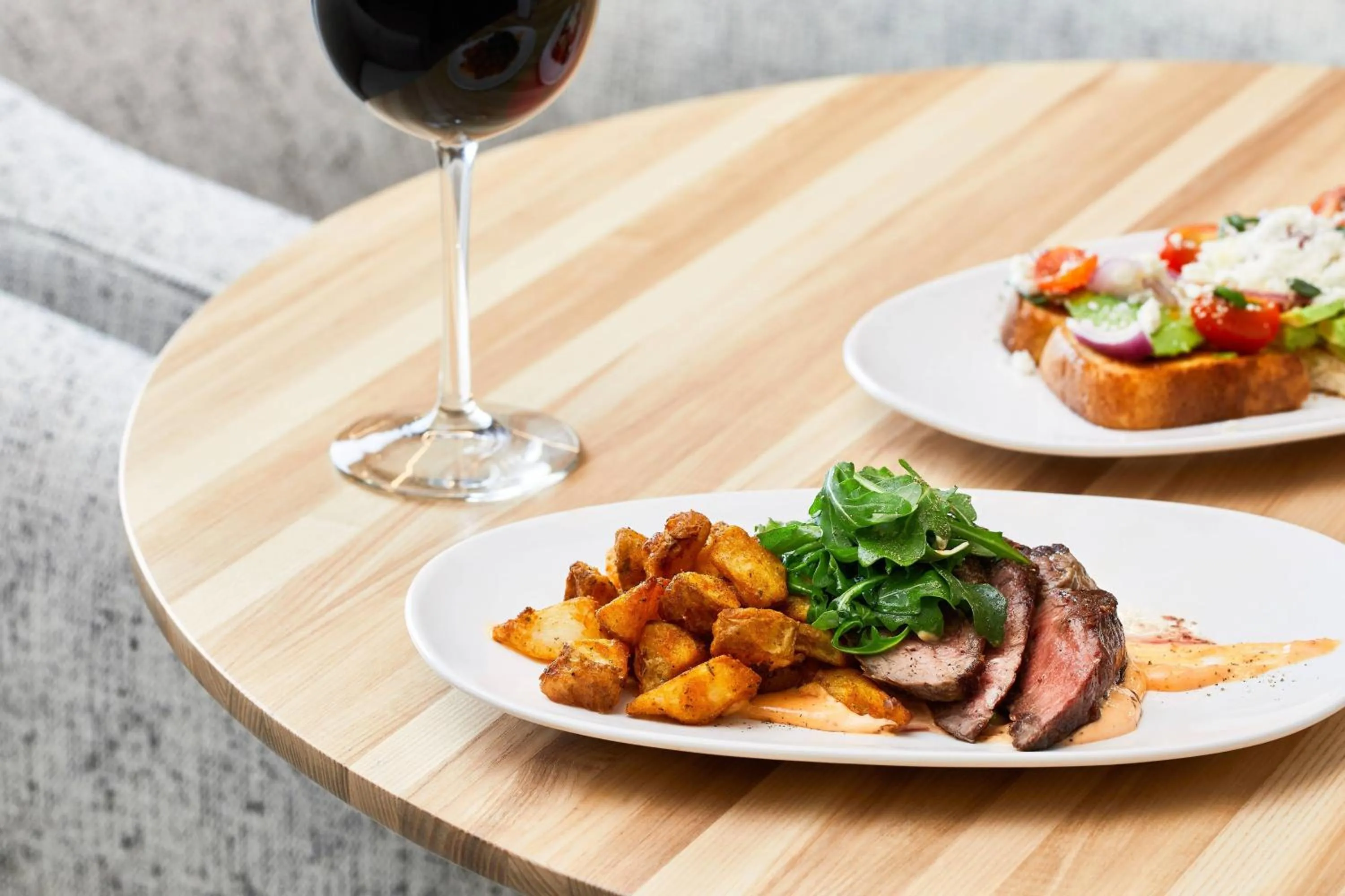 Lounge or bar in AC Hotel by Marriott Pleasanton