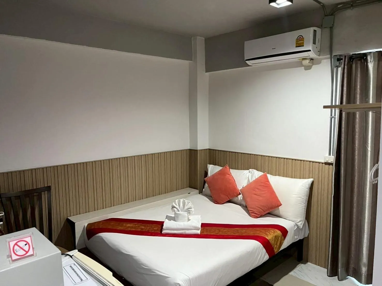 Bed in The Guest Hotel Krabi