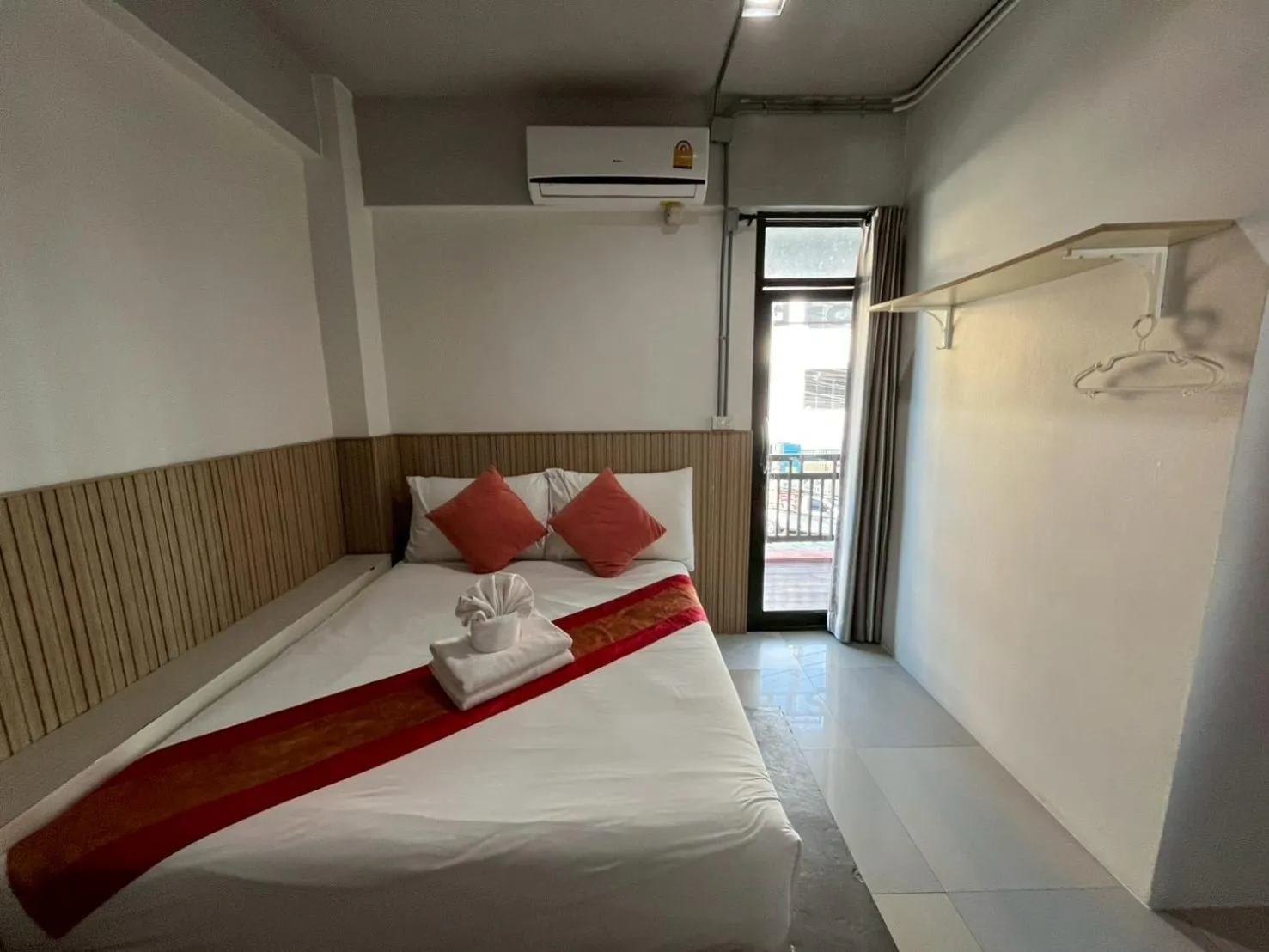 Bed in The Guest Hotel Krabi