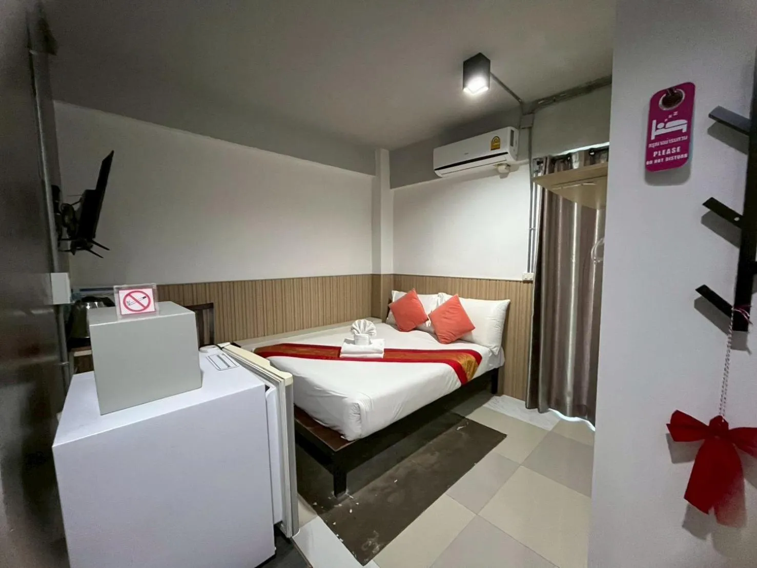 Bed in The Guest Hotel Krabi