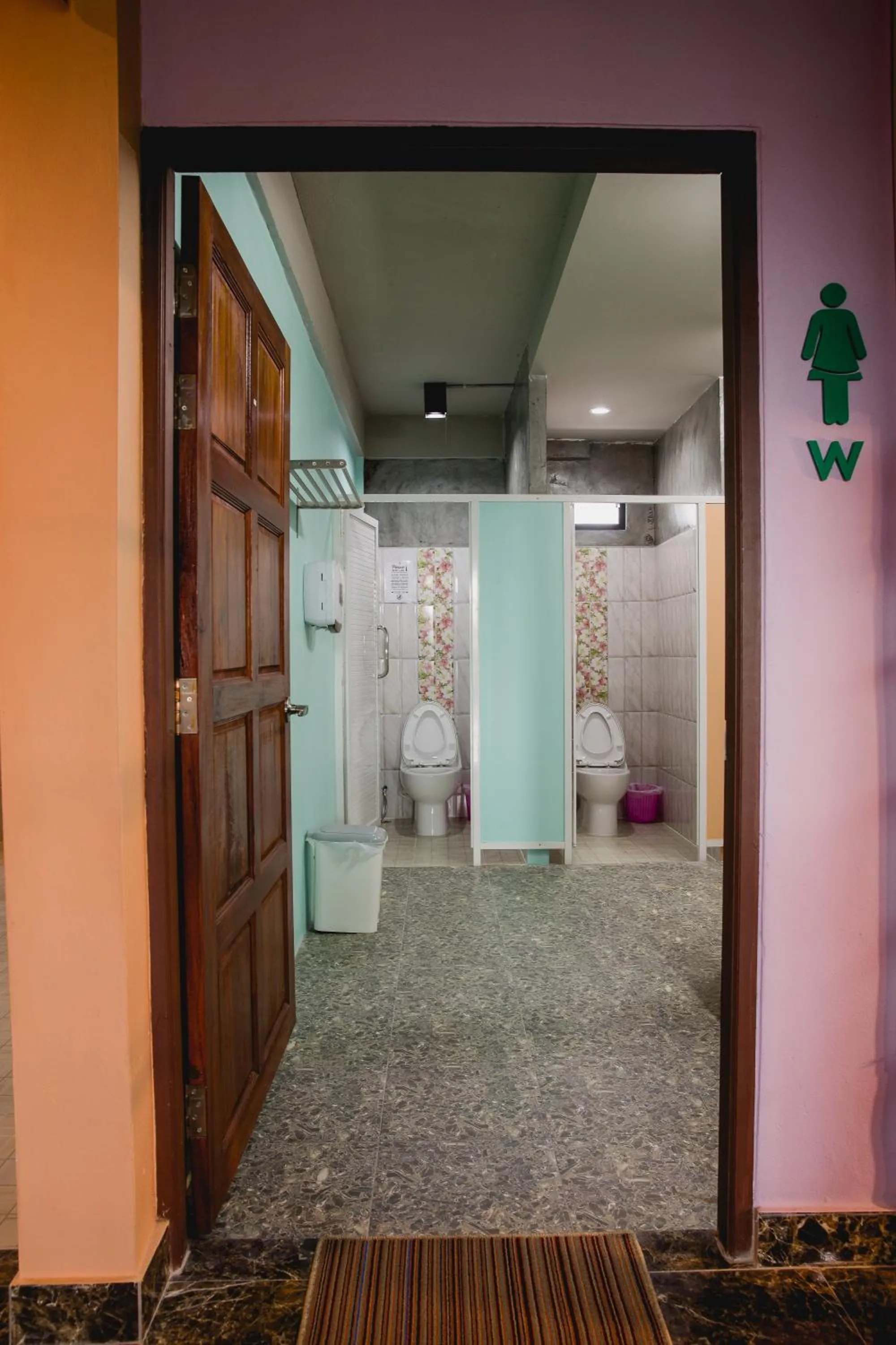 Toilet in The Guest Hotel Krabi