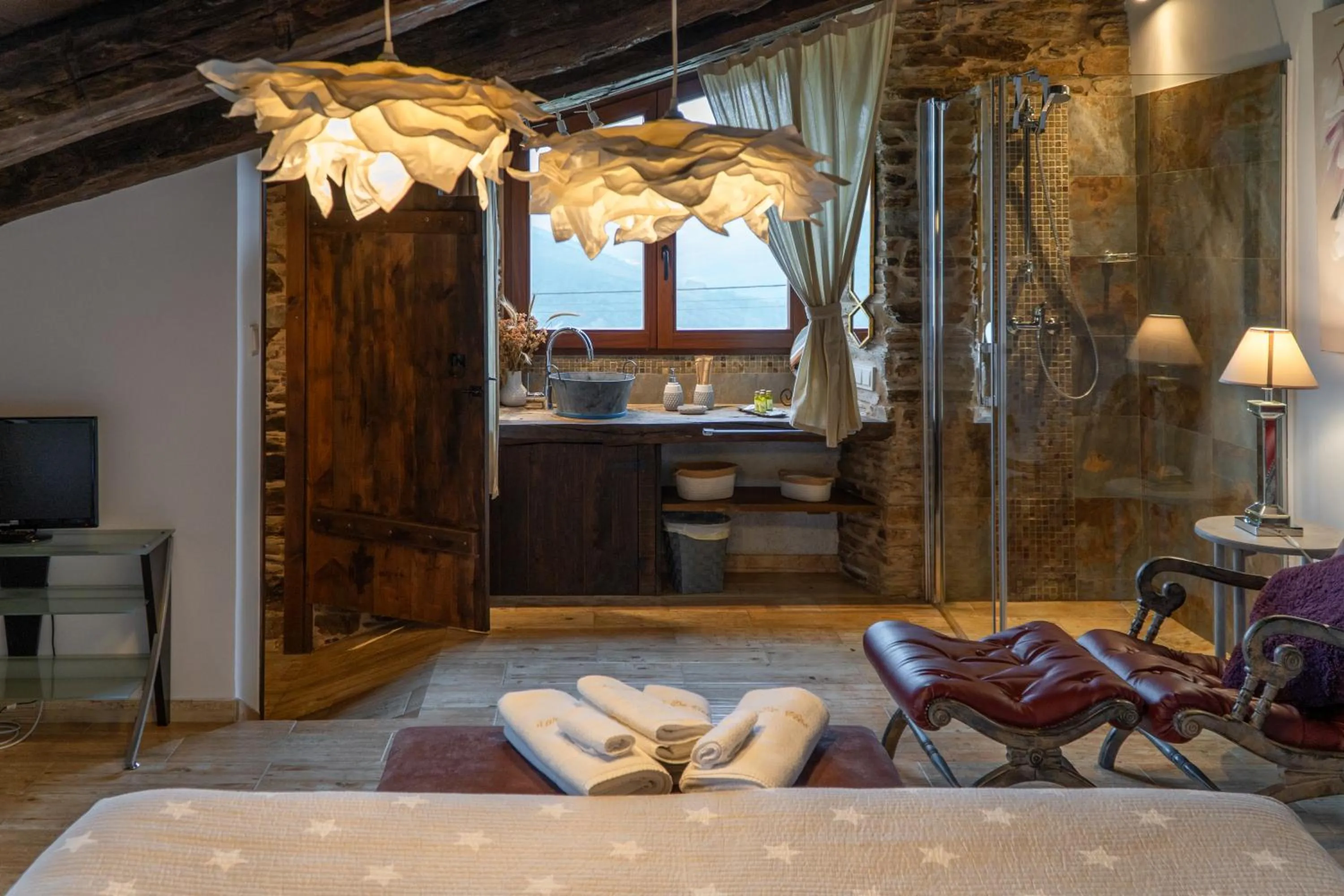 Photo of the whole room, Bed in Complejo Rural Lar de Vies