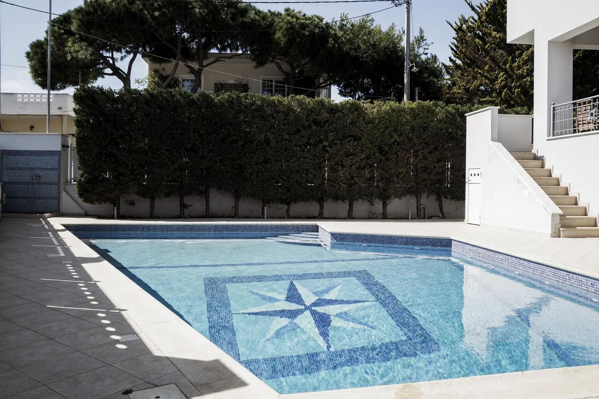 Swimming pool in Villa d'Irene-near athens airport , 200 meters from the beach davis