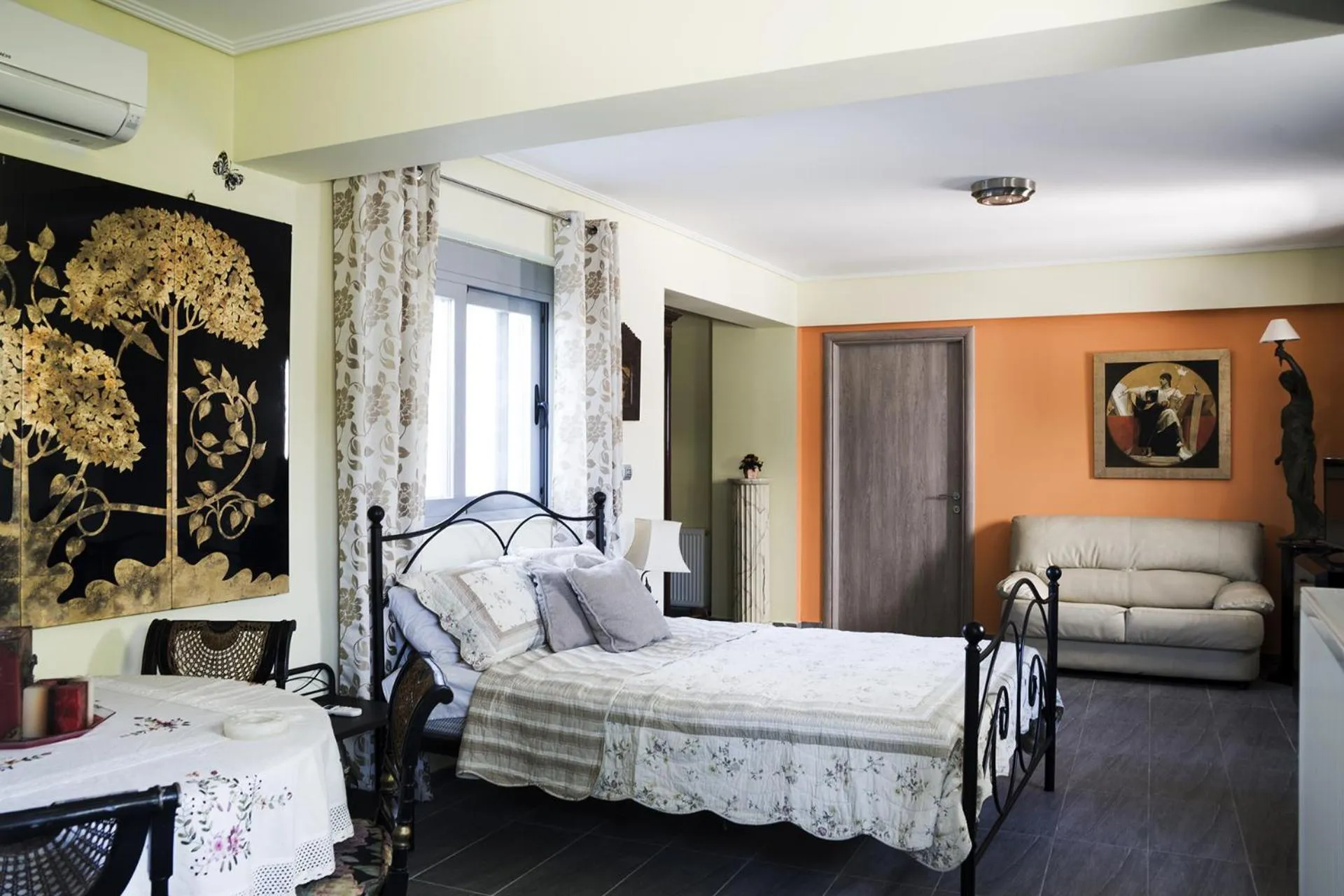 Photo of the whole room, Bed in Villa d'Irene-near athens airport , 200 meters from the beach davis