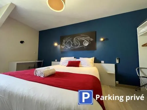 Brit Hotel du Parc Niort Centre-Parking gratuit