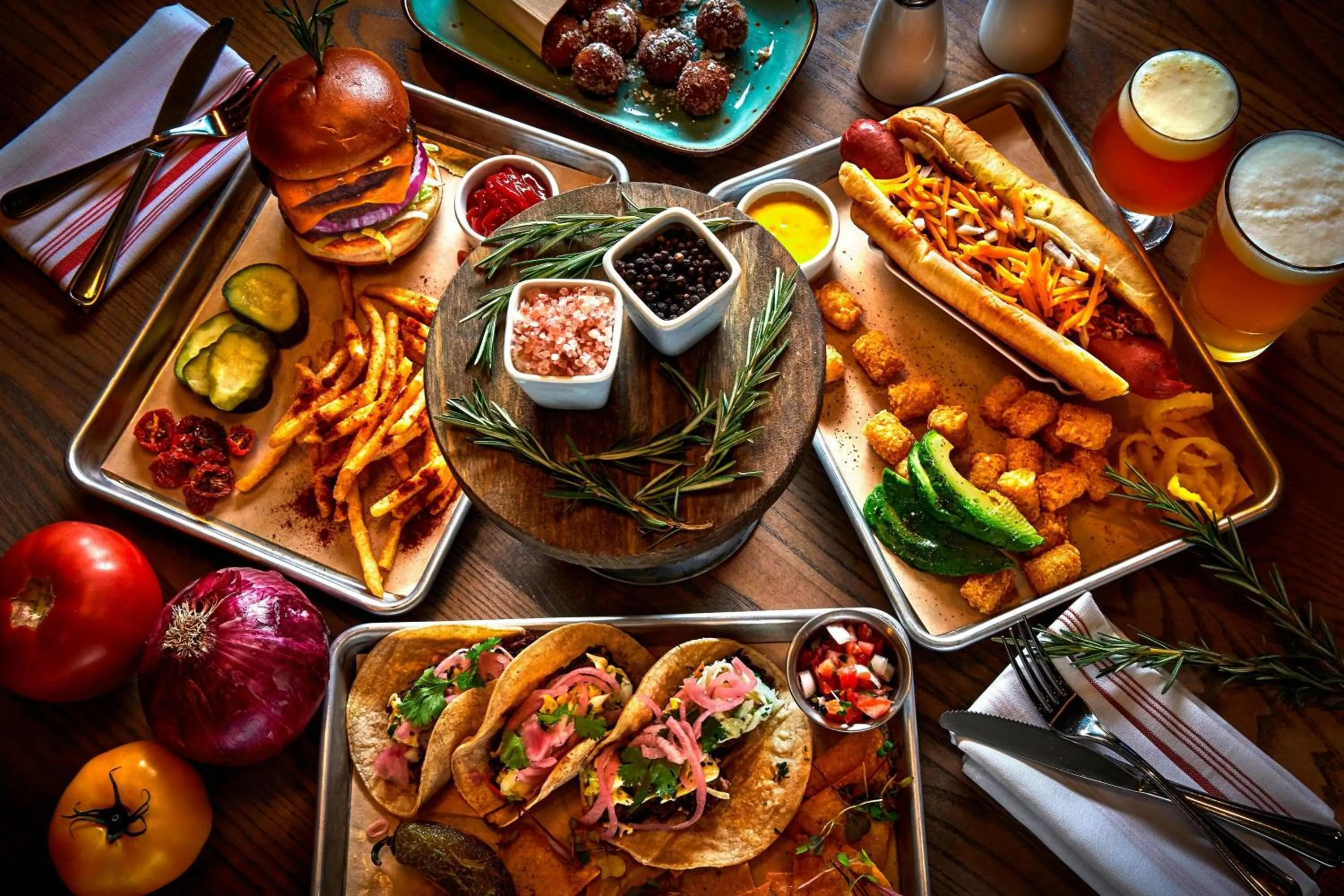 Restaurant/places to eat in Los Angeles Airport Marriott