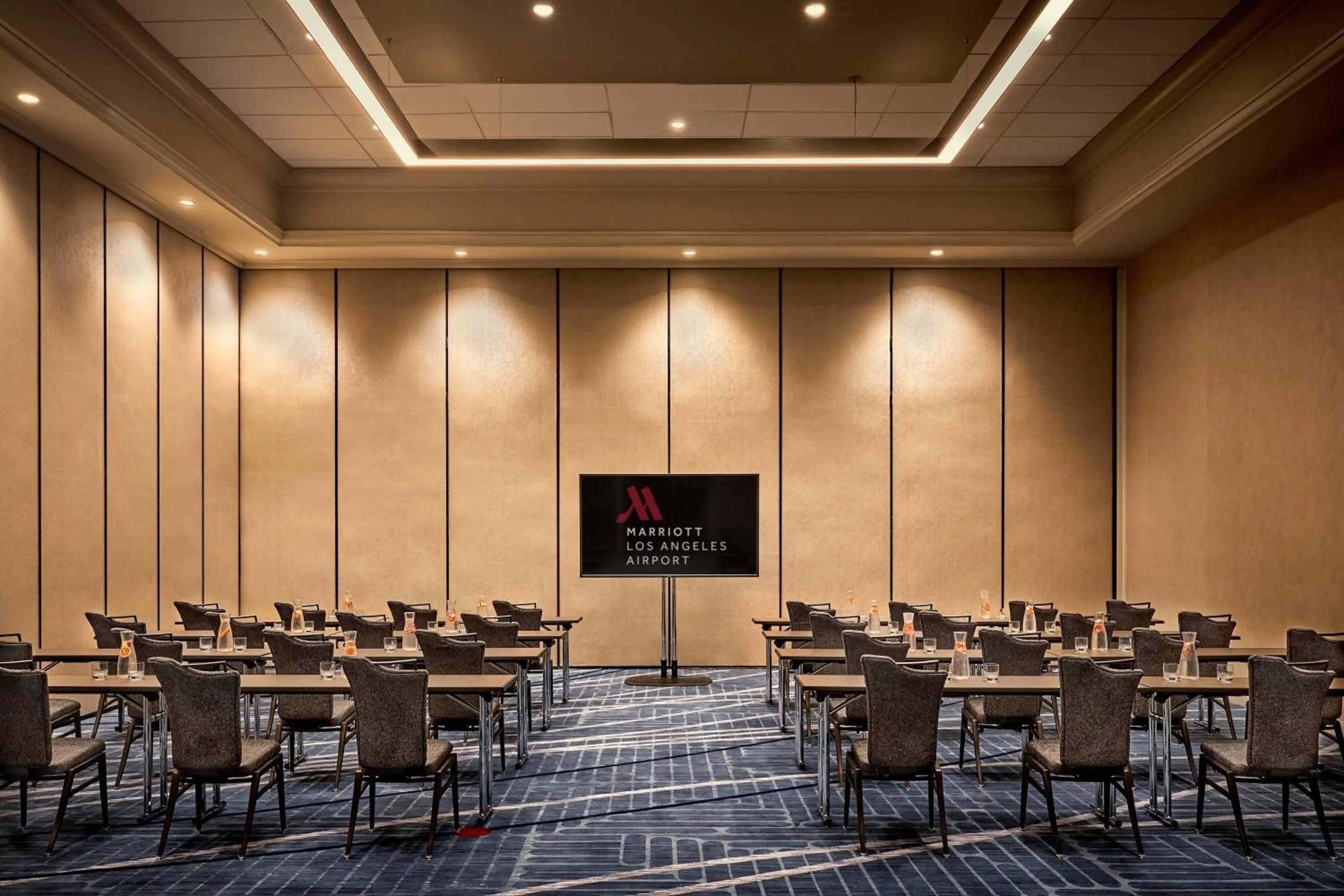 Meeting/conference room in Los Angeles Airport Marriott