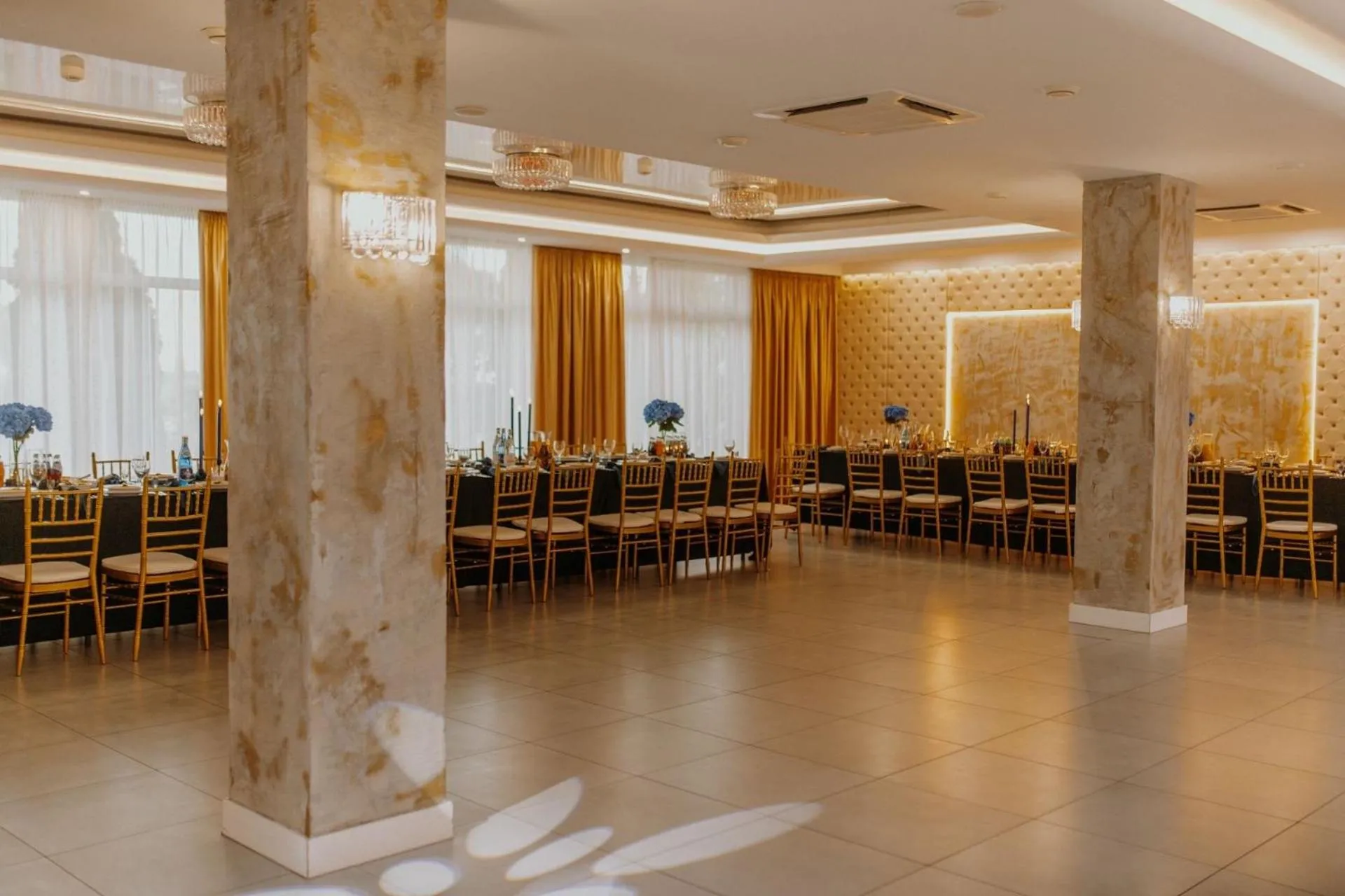 Restaurant/places to eat in Hotel Podjadek