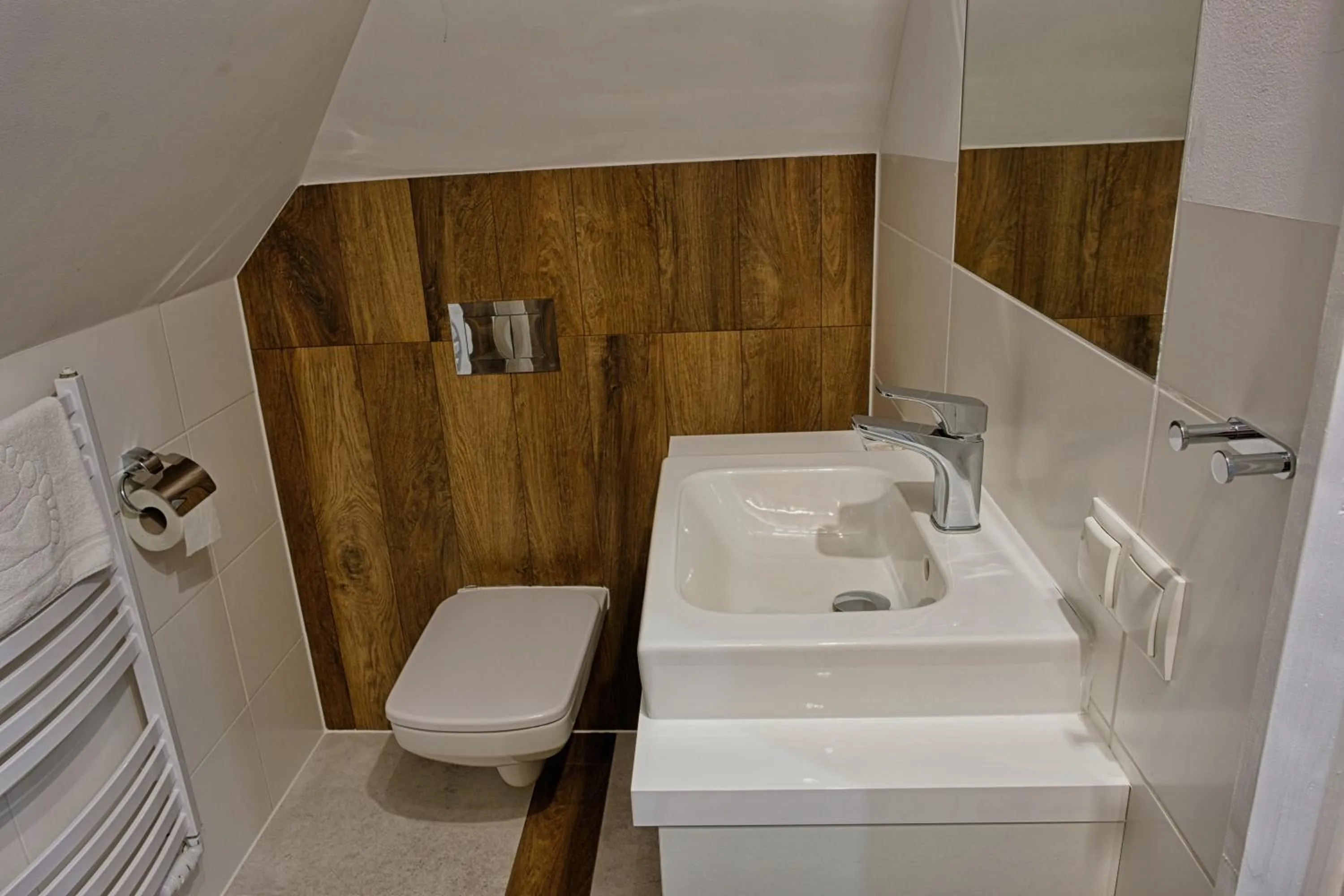 Shower in Hotel Podjadek