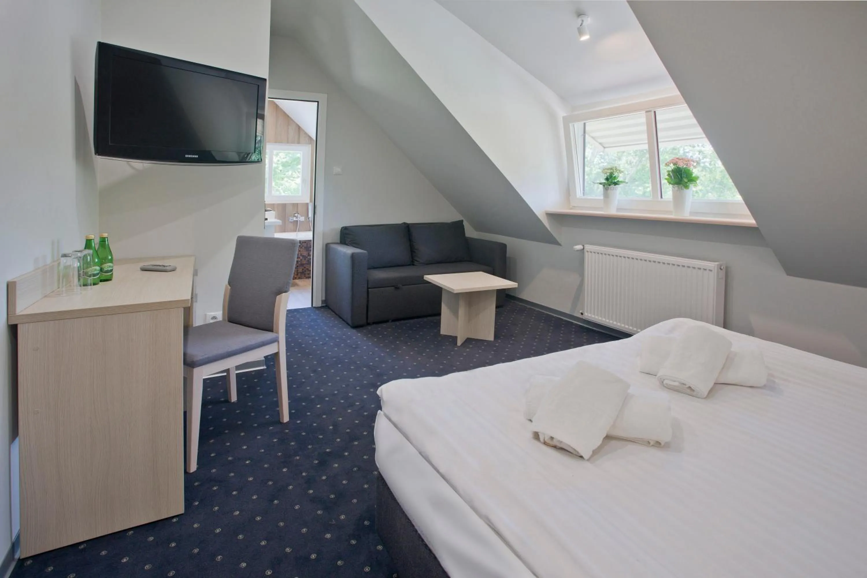 Toilet, Bed in Hotel Podjadek