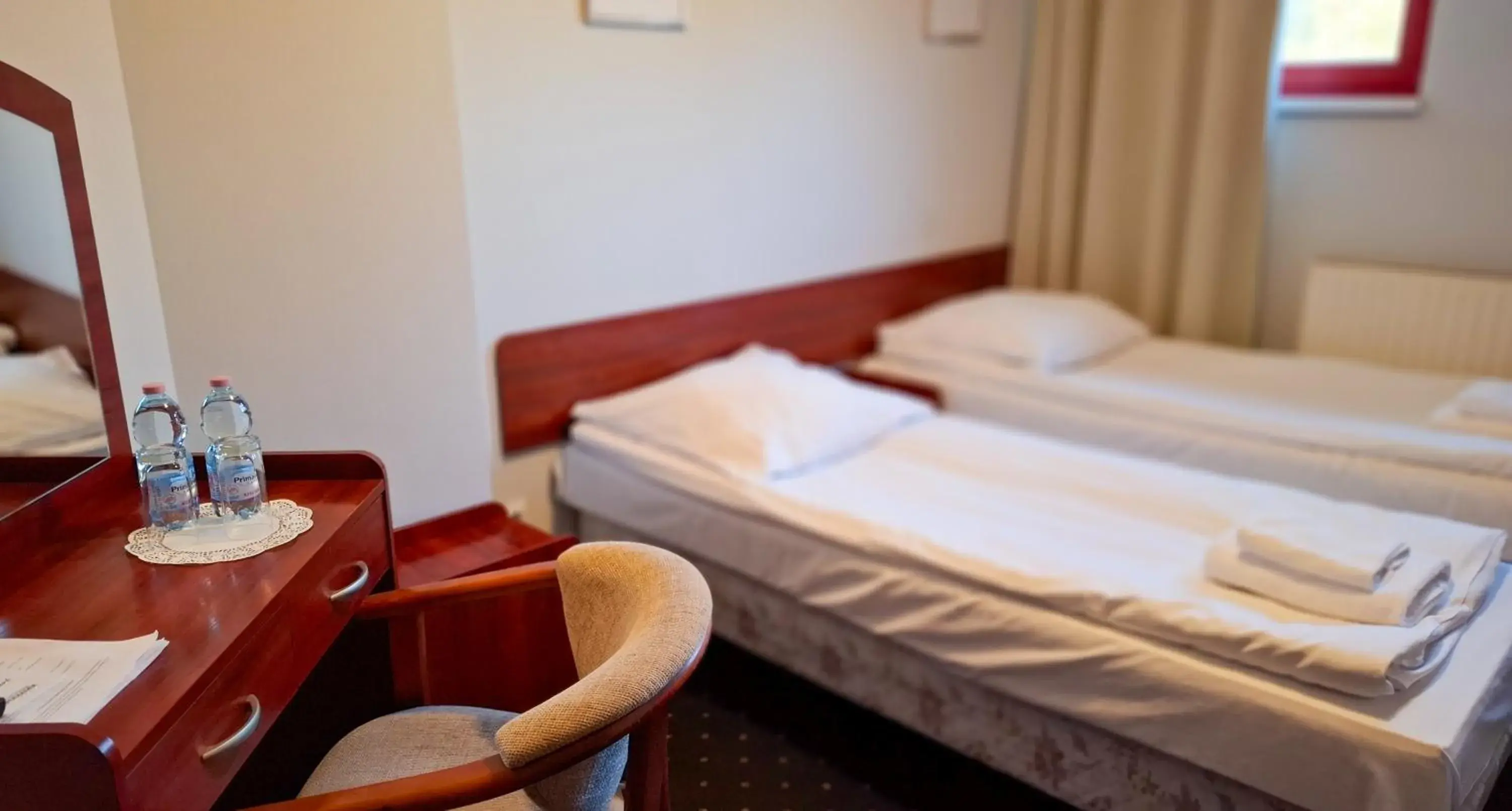 Standard Twin Room in Hotel Podjadek Standard Twin Room in Hotel Podjadek