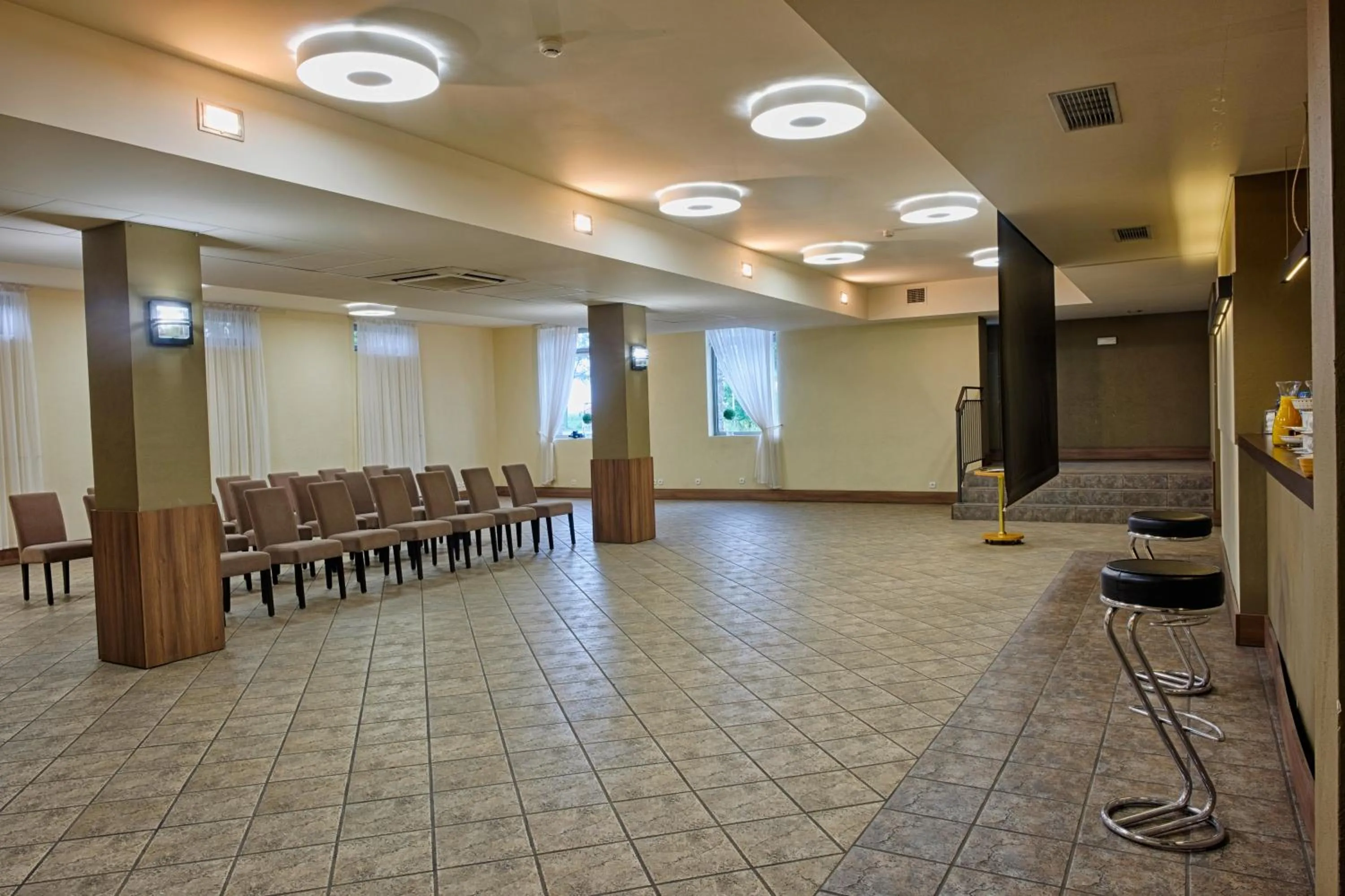 Communal lounge/ TV room in Hotel Podjadek