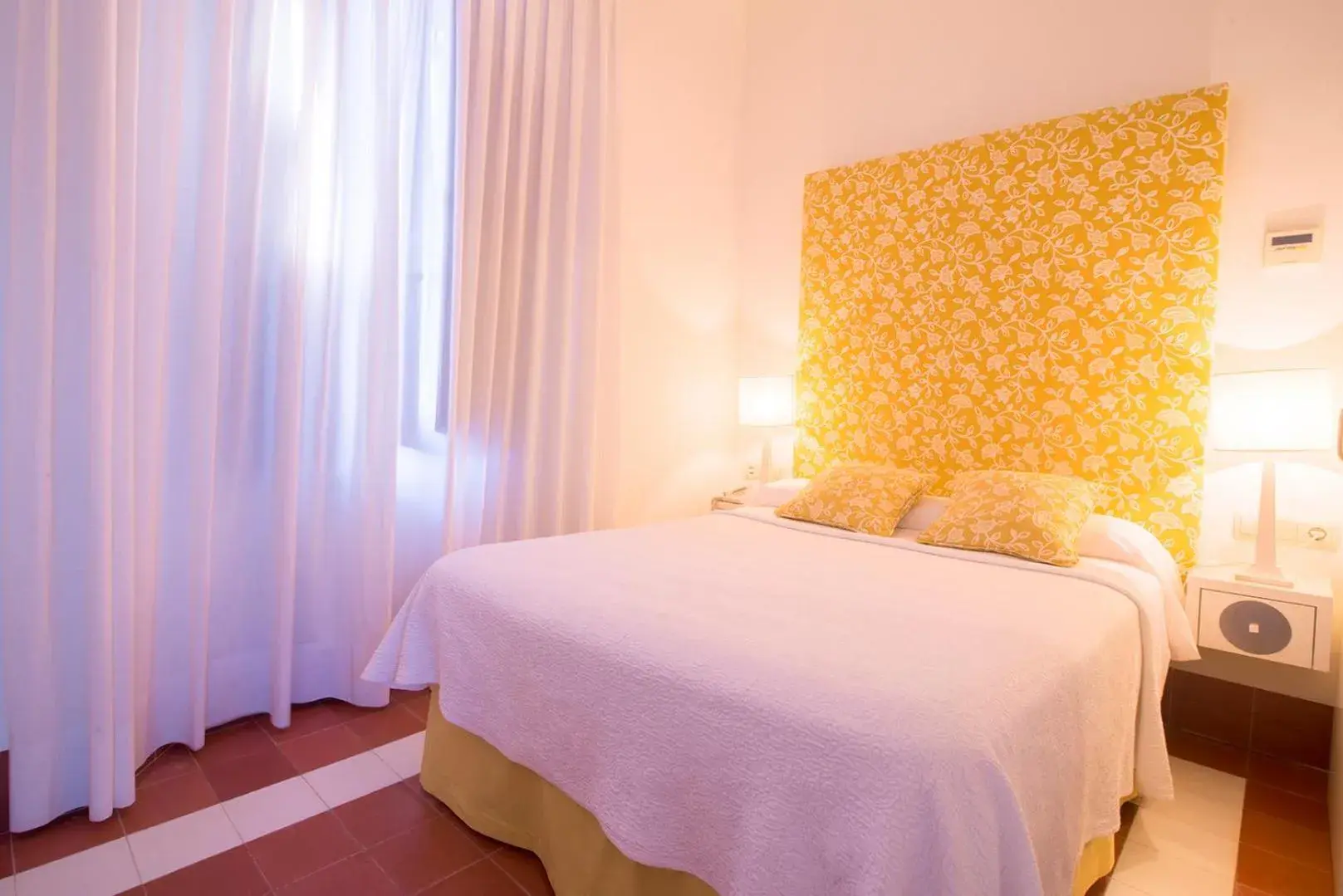 Double Room - single occupancy in Hostal Casa Alborada Double Room - single occupancy in Hostal Casa Alborada