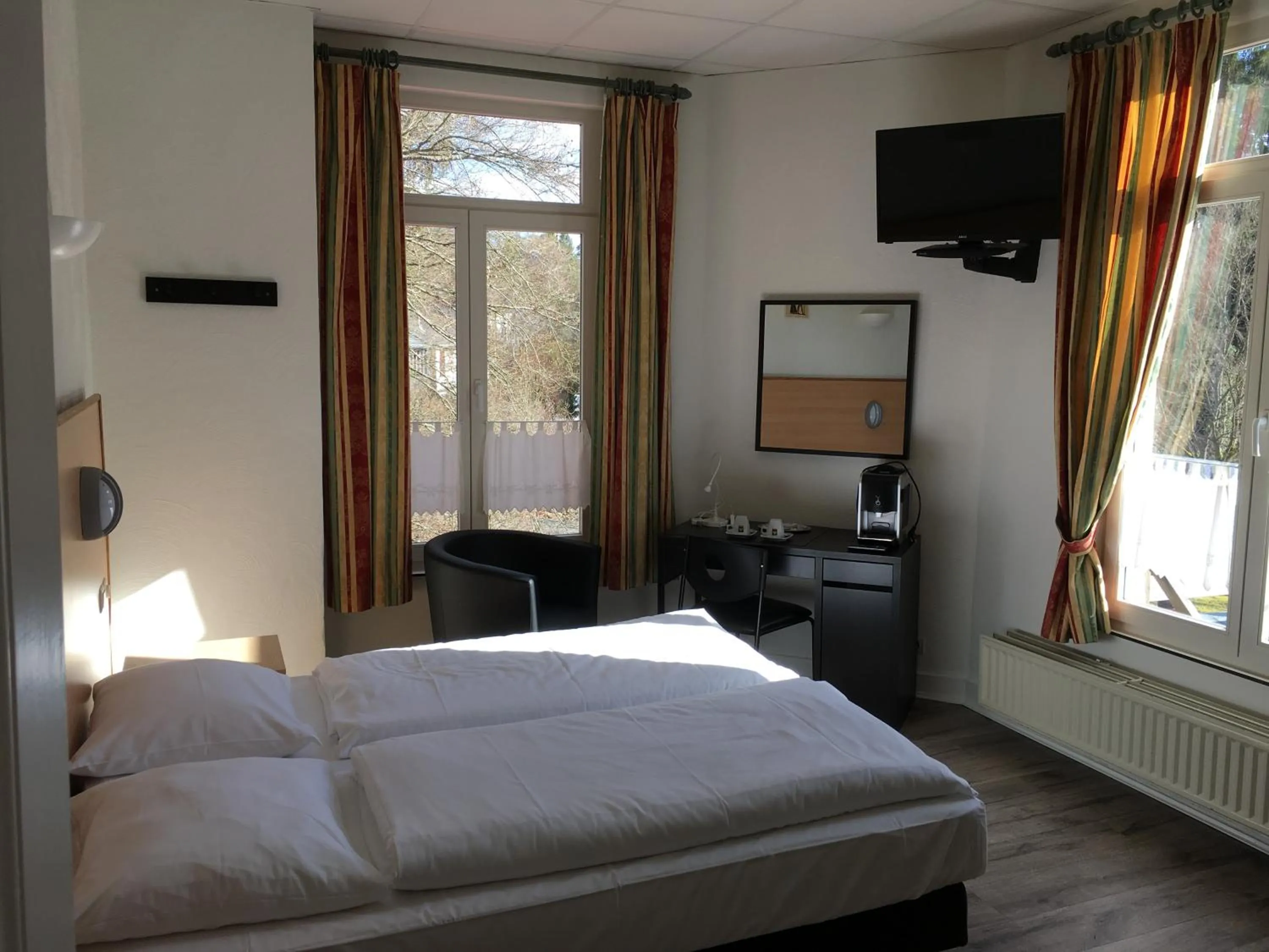 Bedroom, Bed in Parkhotel Villa des Effats Vielsalm