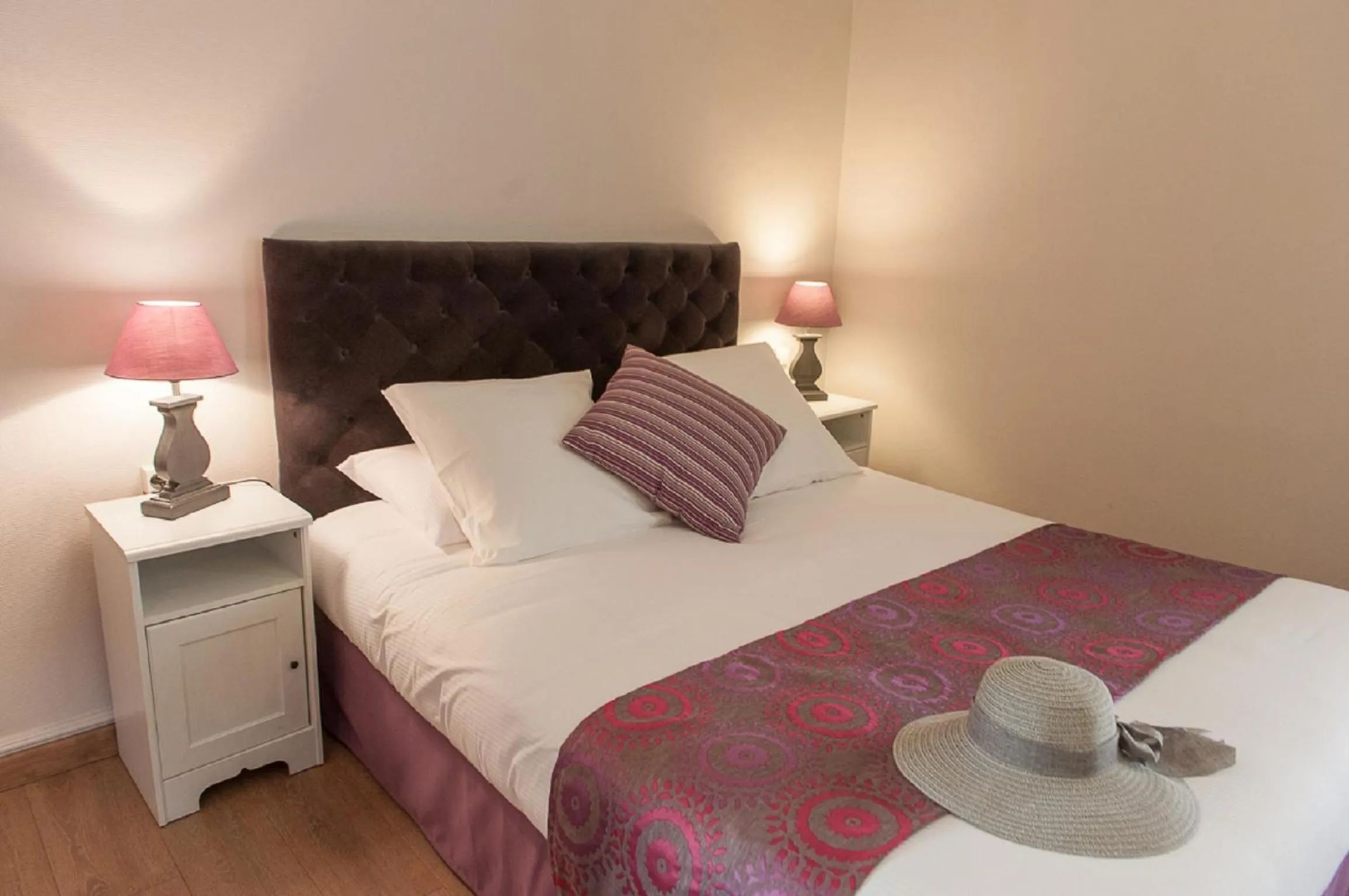 Photo of the whole room, Bed in Hotel Sainte Anne - Apt