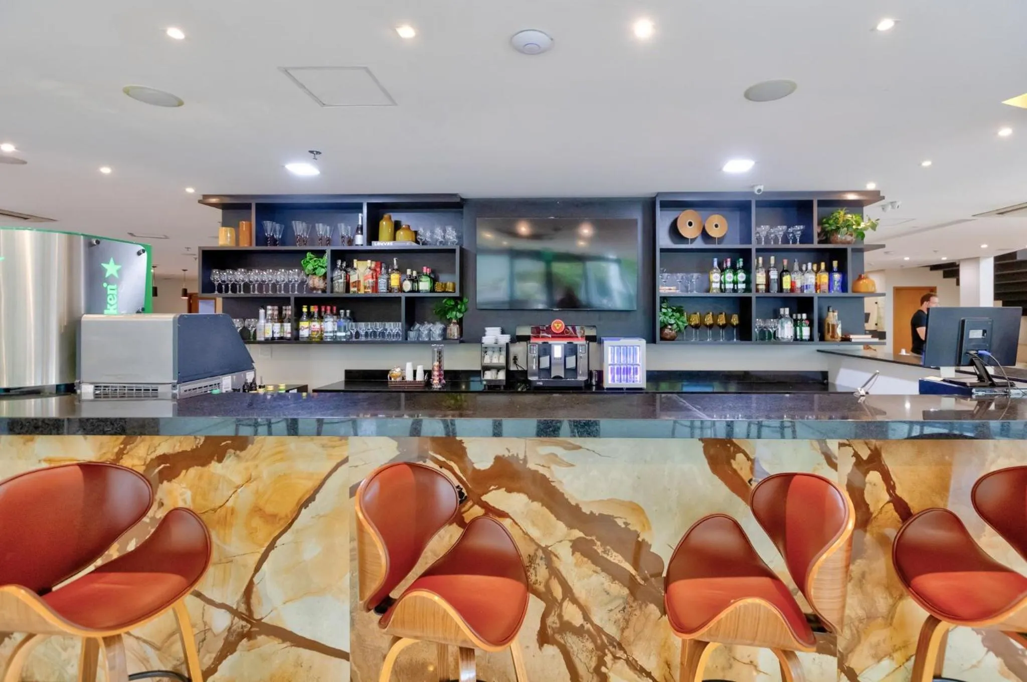 Lounge or bar in Holiday Inn - Goiania by IHG