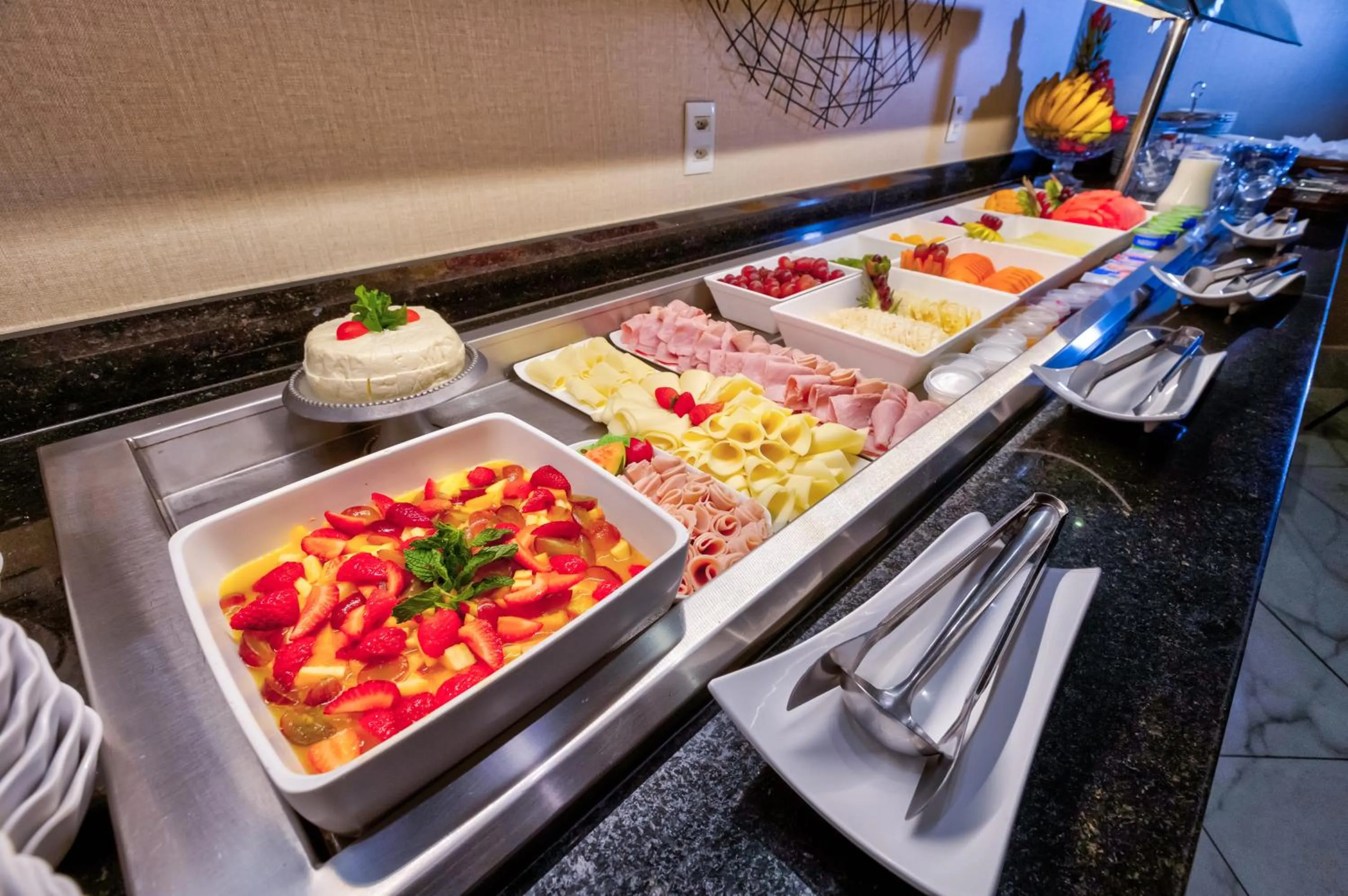 Breakfast in Holiday Inn - Goiania by IHG