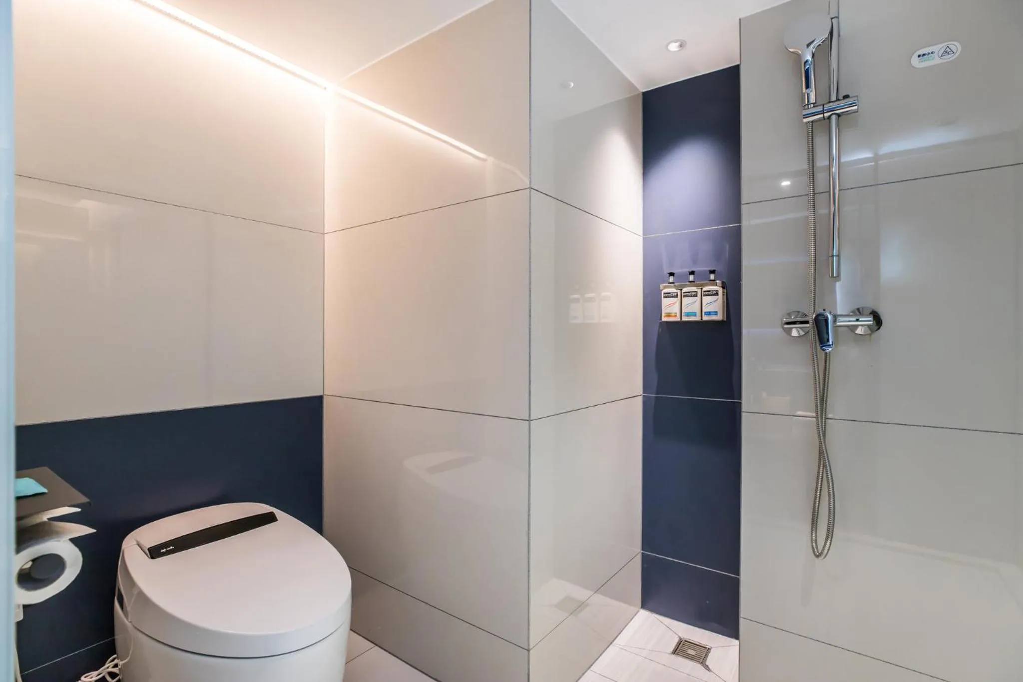 Photo of the whole room in Holiday Inn Express Chengde Downtown by IHG