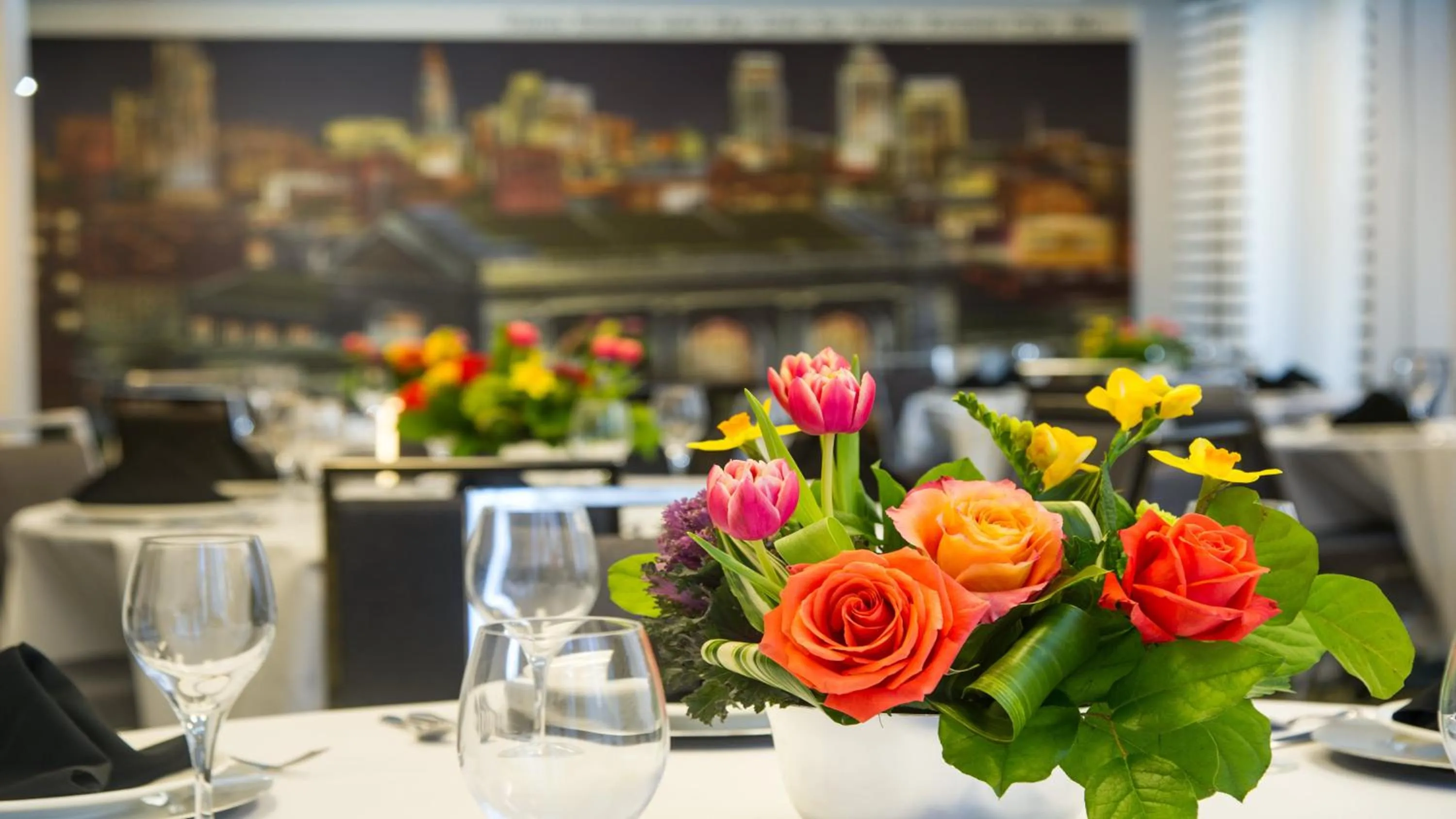 Meeting/conference room in Hotel Indigo - Kansas City Downtown by IHG