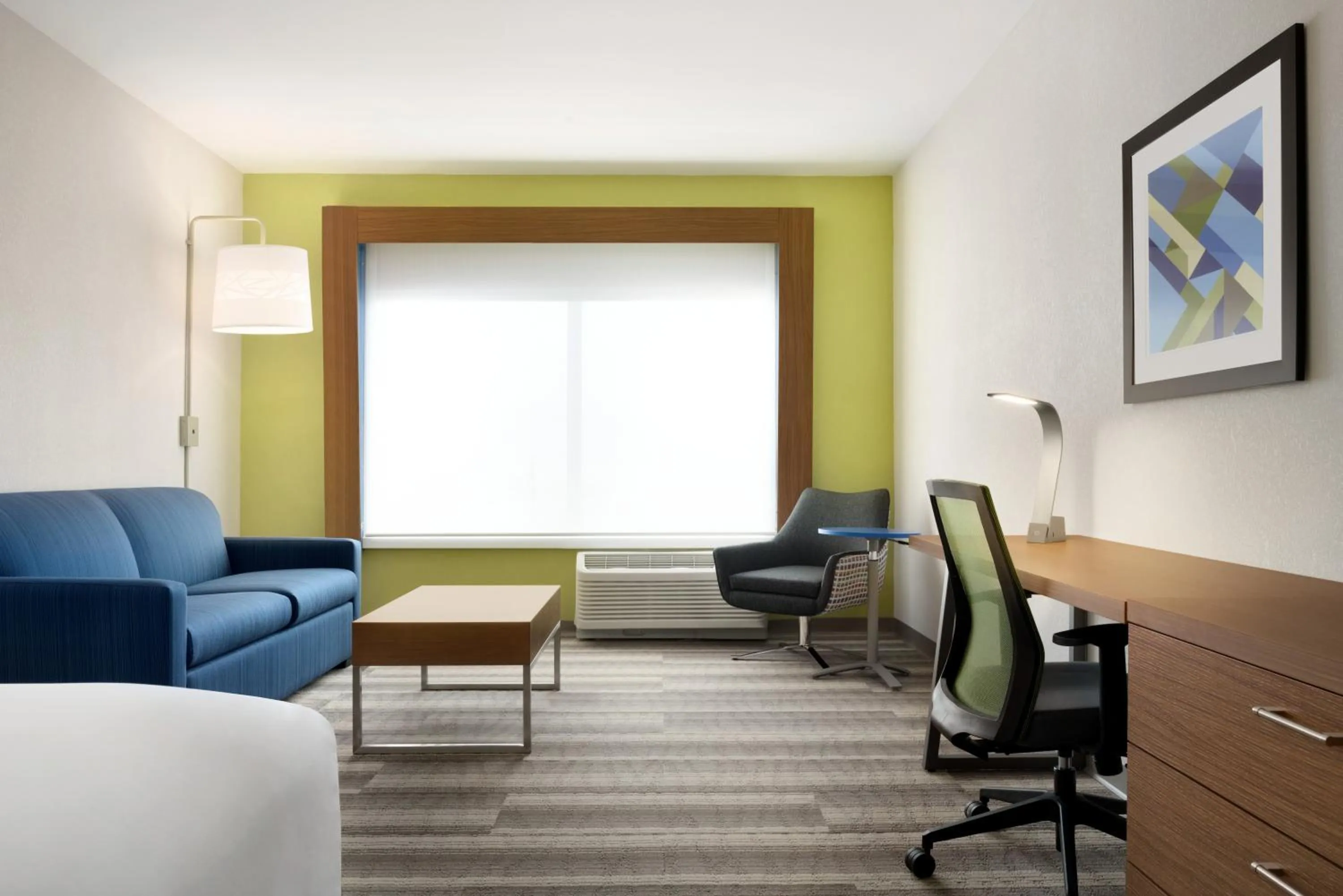 Living room in Holiday Inn Express & Suites - Cincinnati South - Wilder by IHG