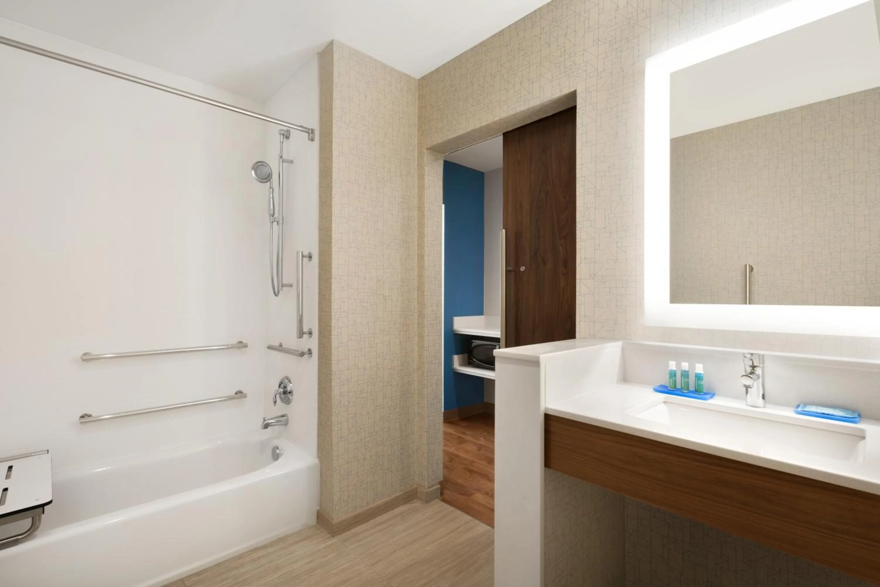 Bathroom in Holiday Inn Express & Suites - Cincinnati South - Wilder by IHG