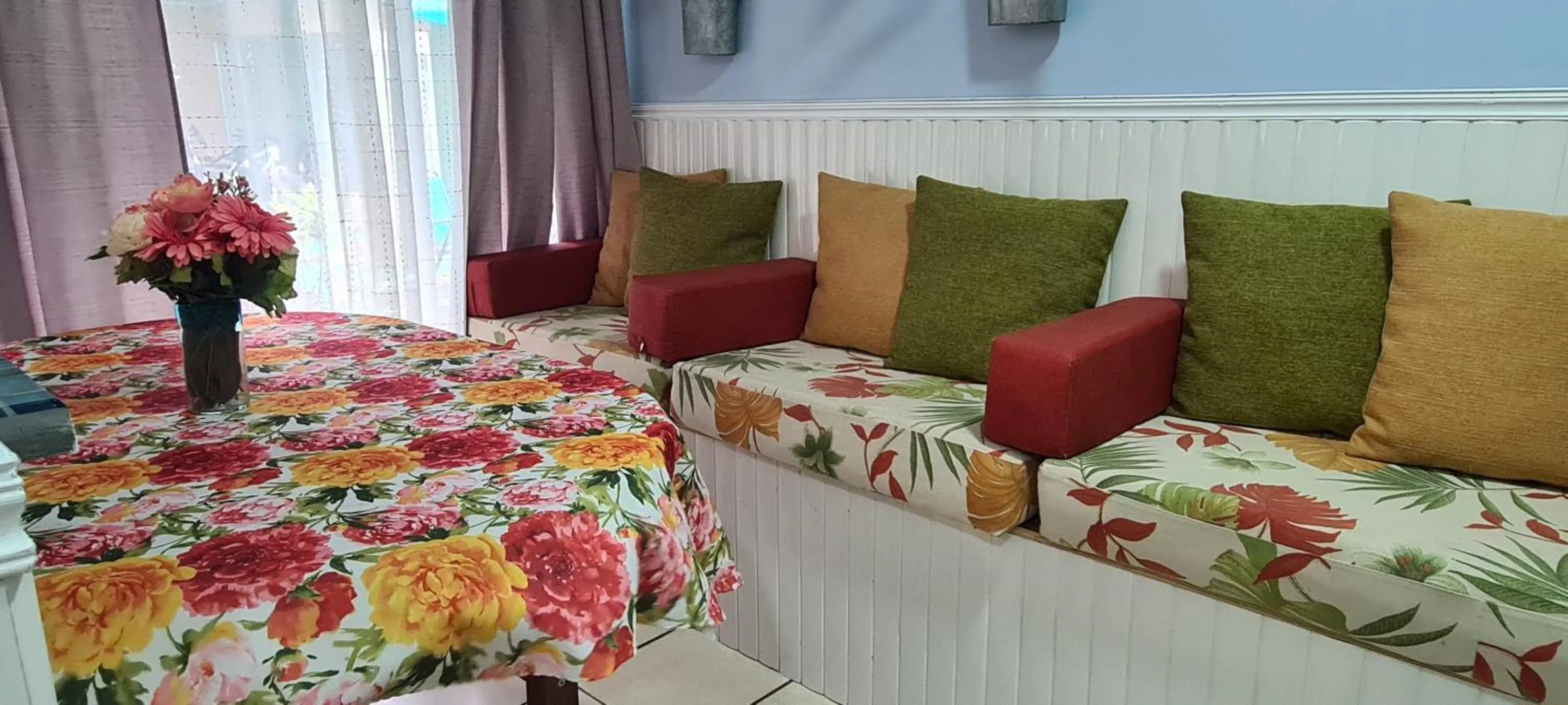 Seating area, Bed in El Encanto Condominiums