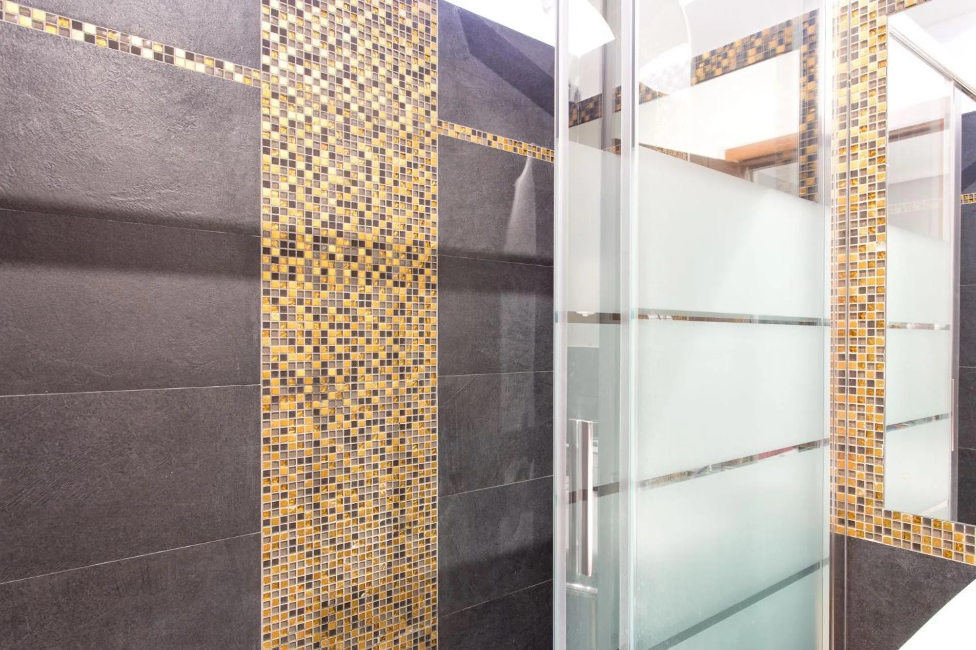 Shower in La Foresteria Luxury Suites