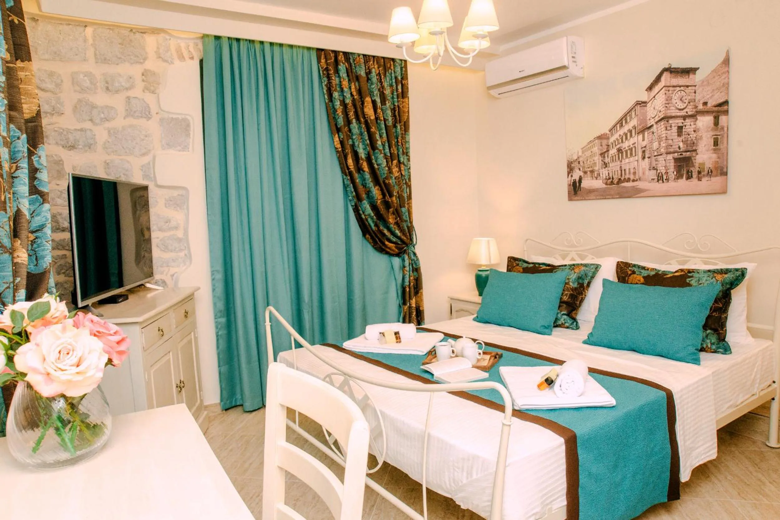 Bed in D & Sons Apartments