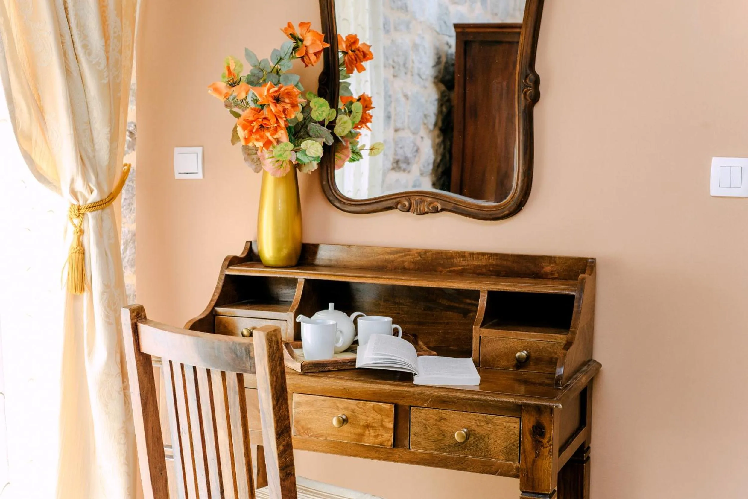 Decorative detail in D & Sons Apartments