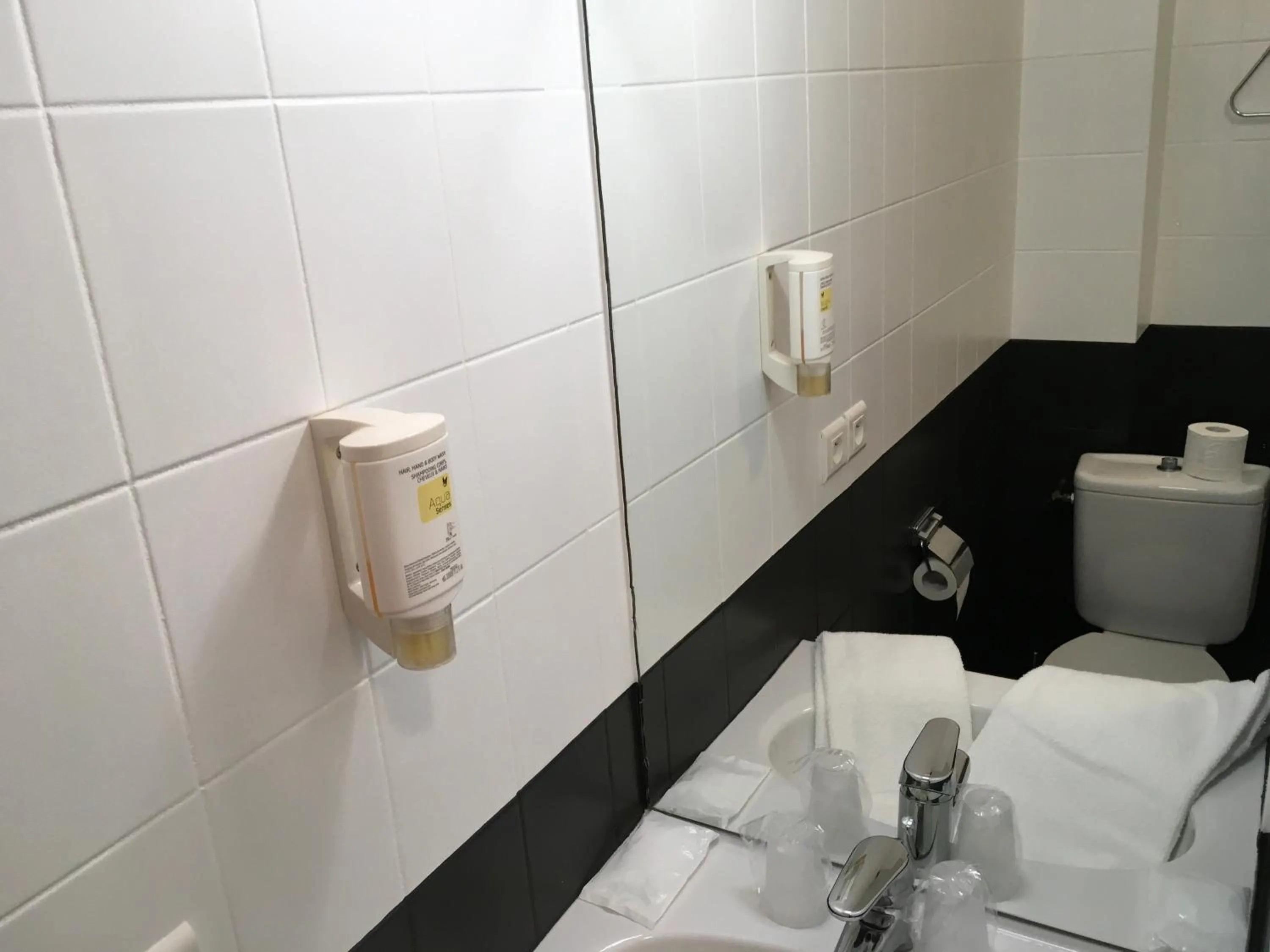 Bathroom in Hotel Dorele