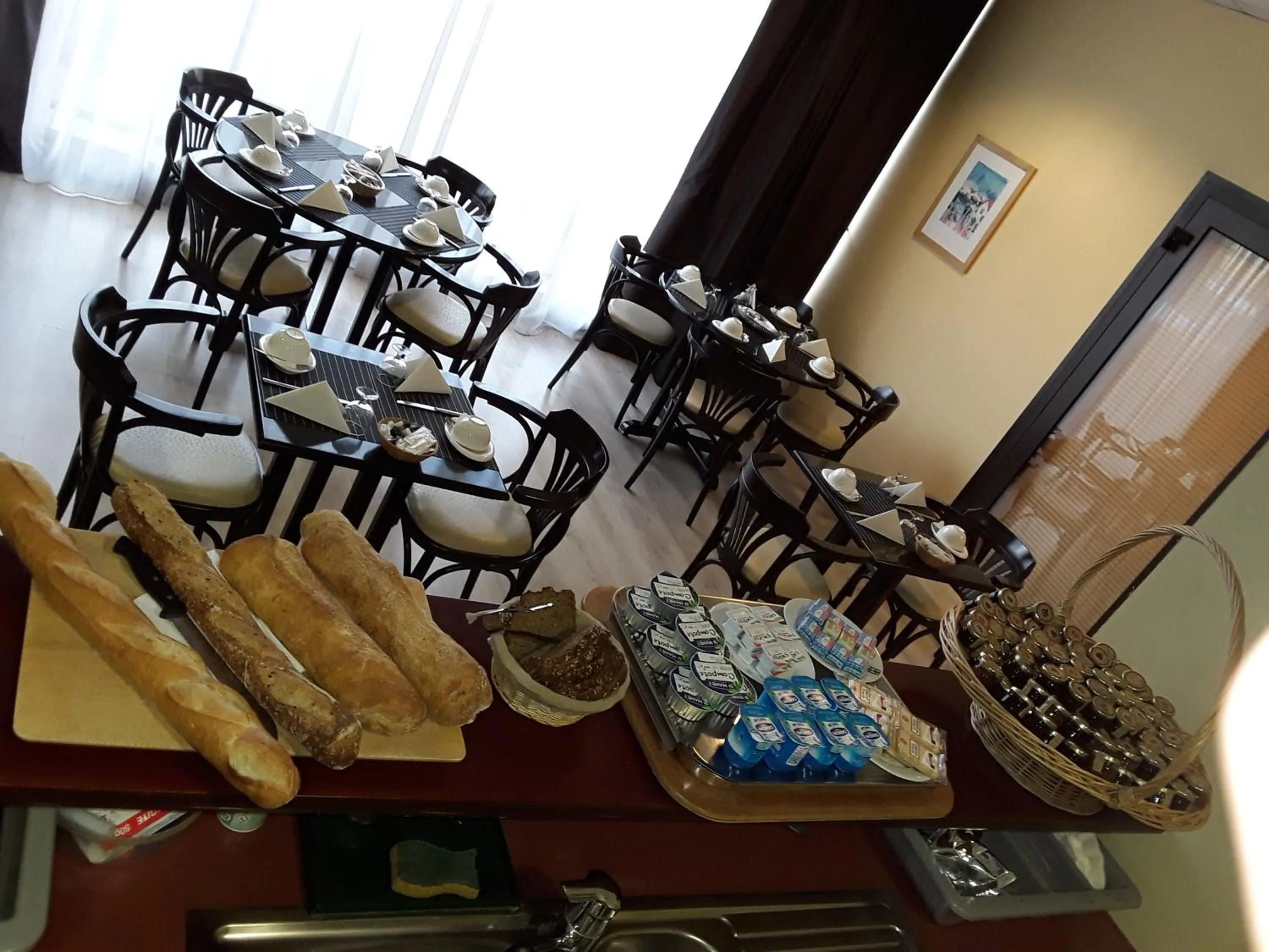 Buffet breakfast in Hotel Dorele