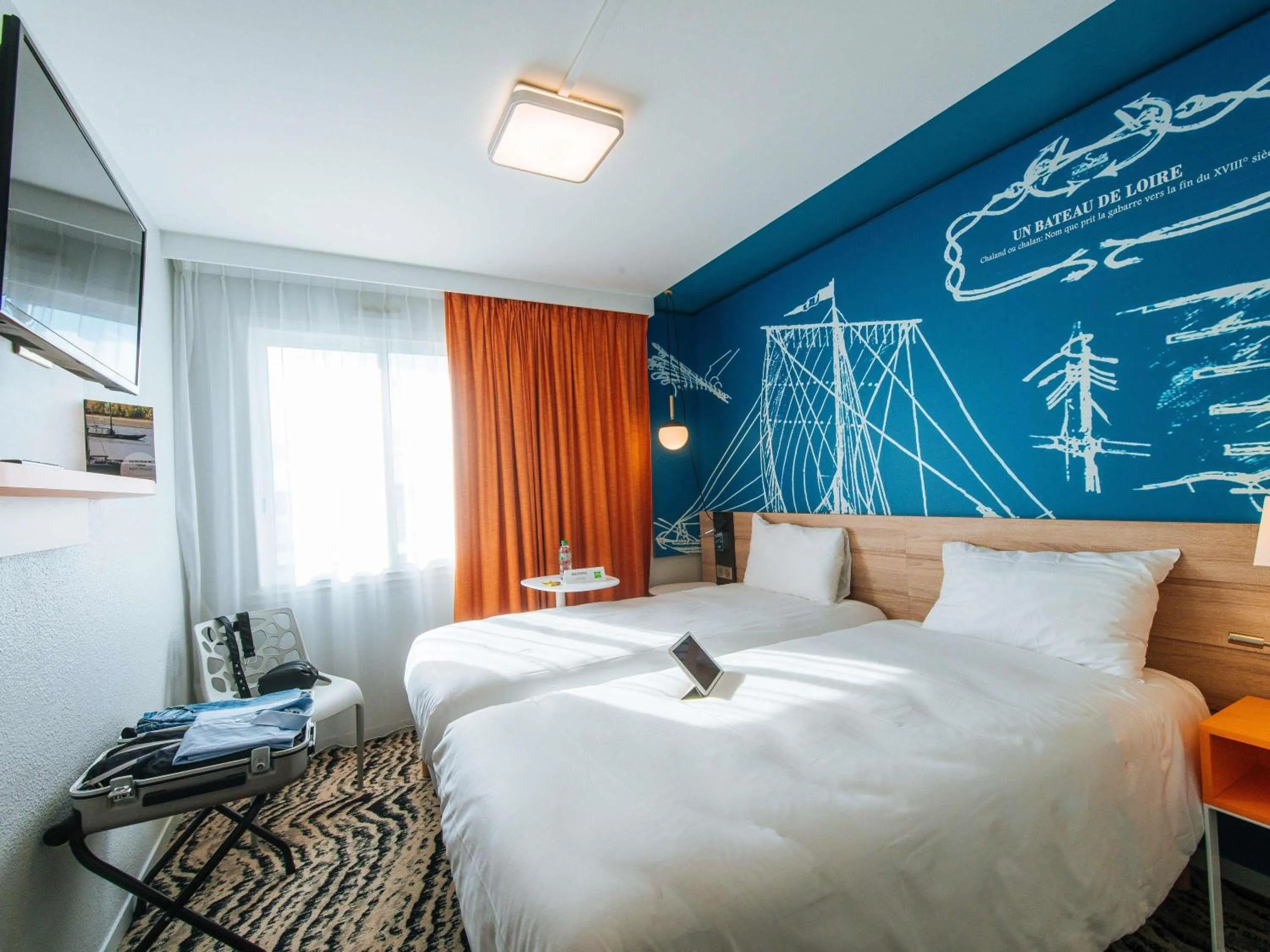 Bedroom, Bed in ibis Styles Ancenis Centre