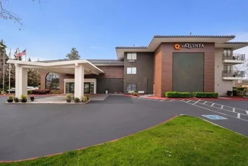 Howard Johnson by Wyndham Fullerton/Anaheim Conference Cntr