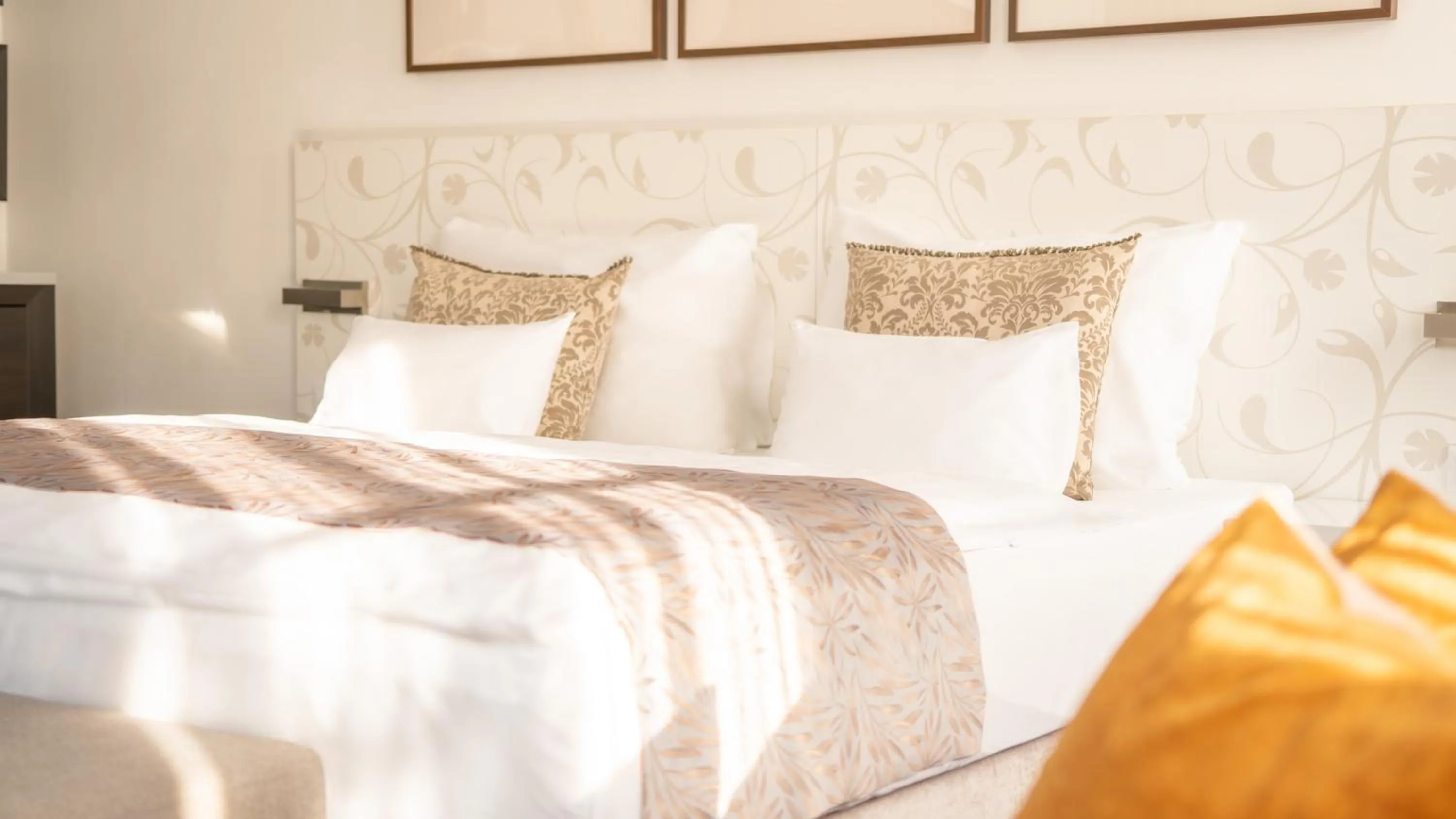 Bed in Hotel Savoy Špindlerův Mlýn