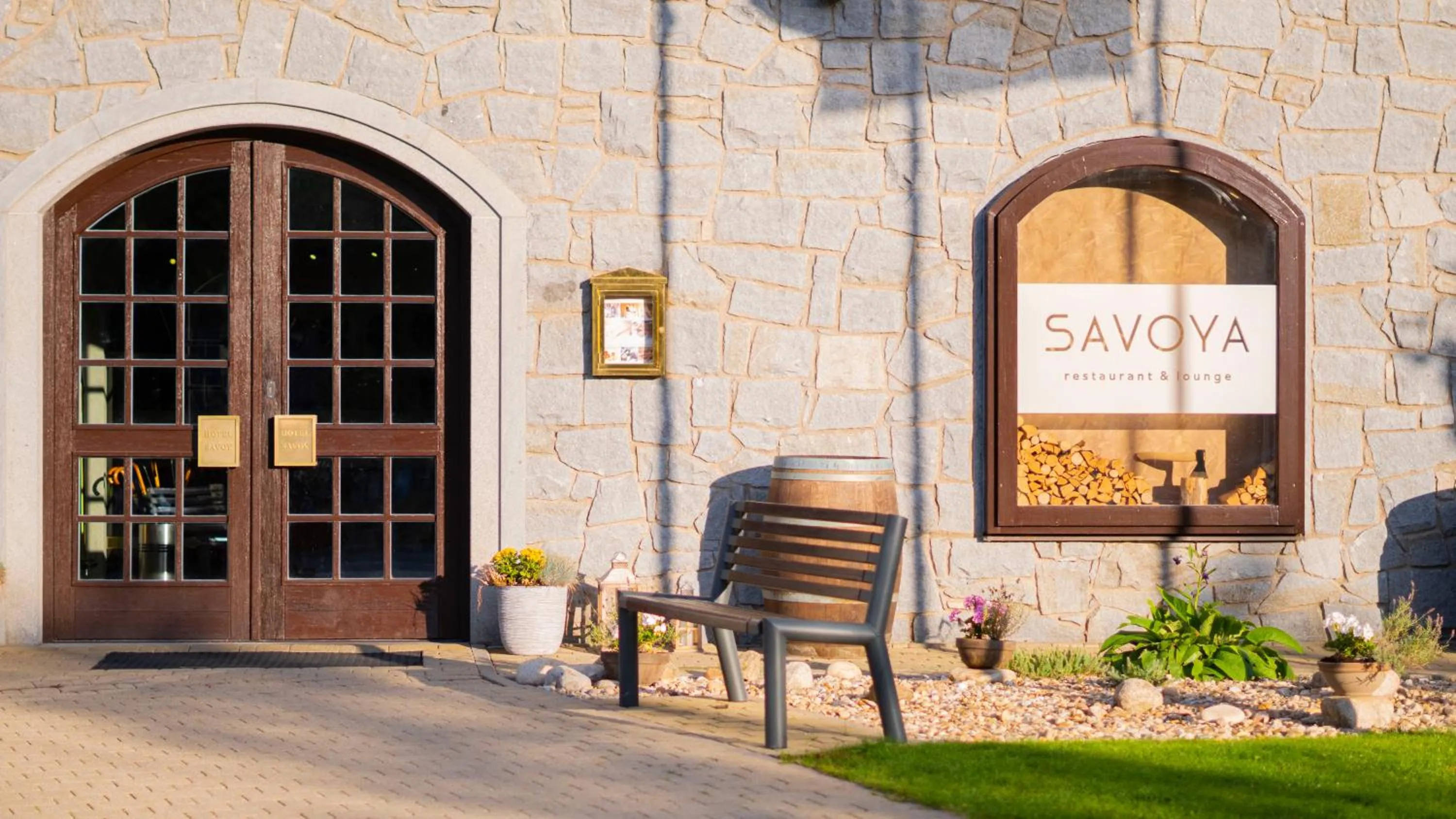Facade/entrance in Hotel Savoy Špindlerův Mlýn